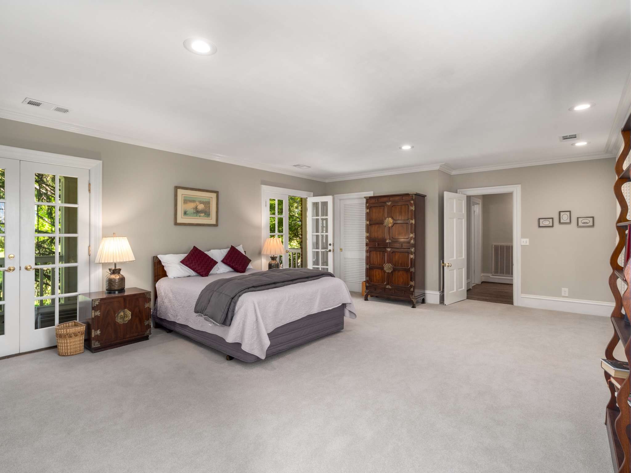 5350 Hillsboro Pike
