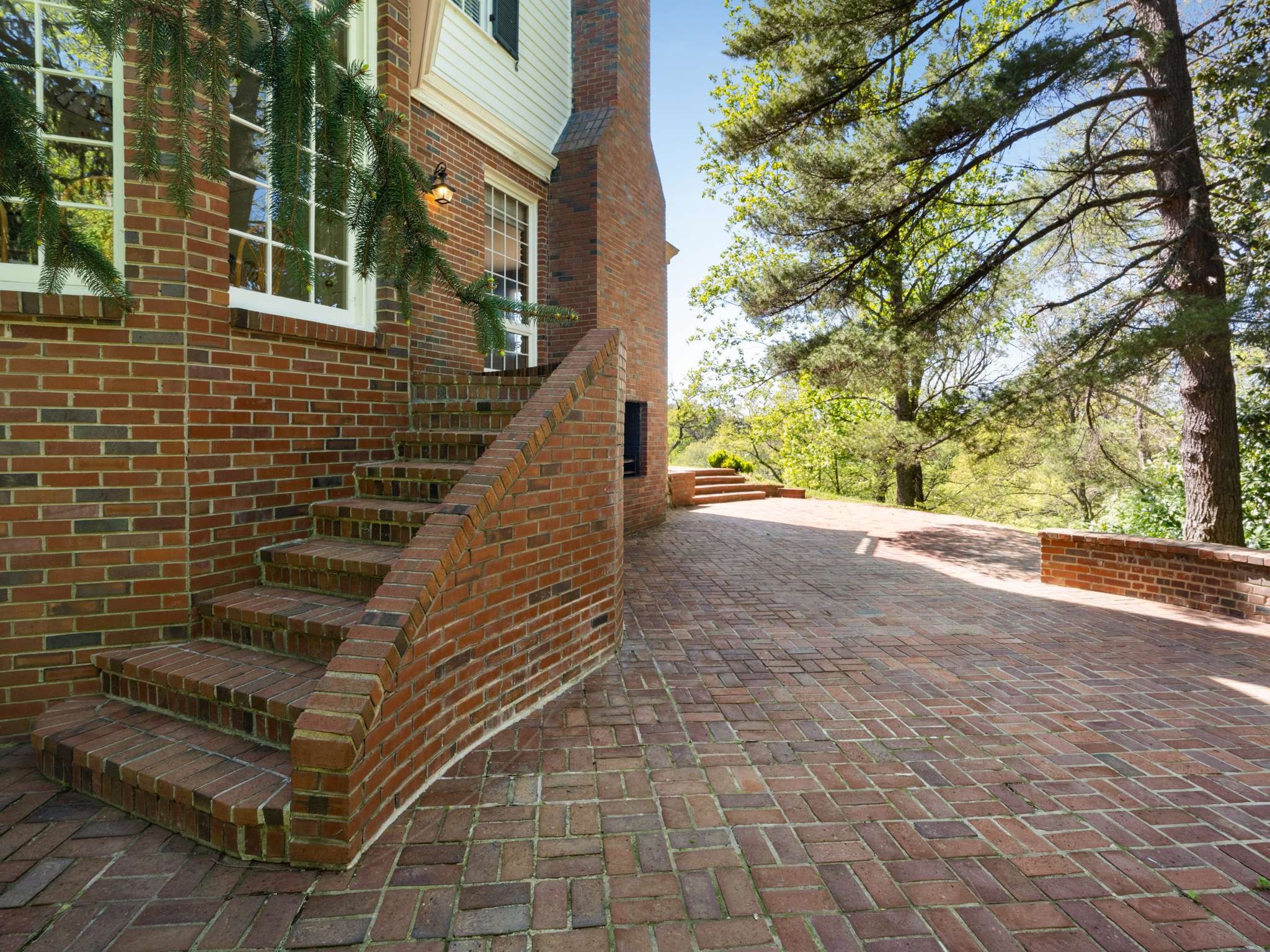 5350 Hillsboro Pike