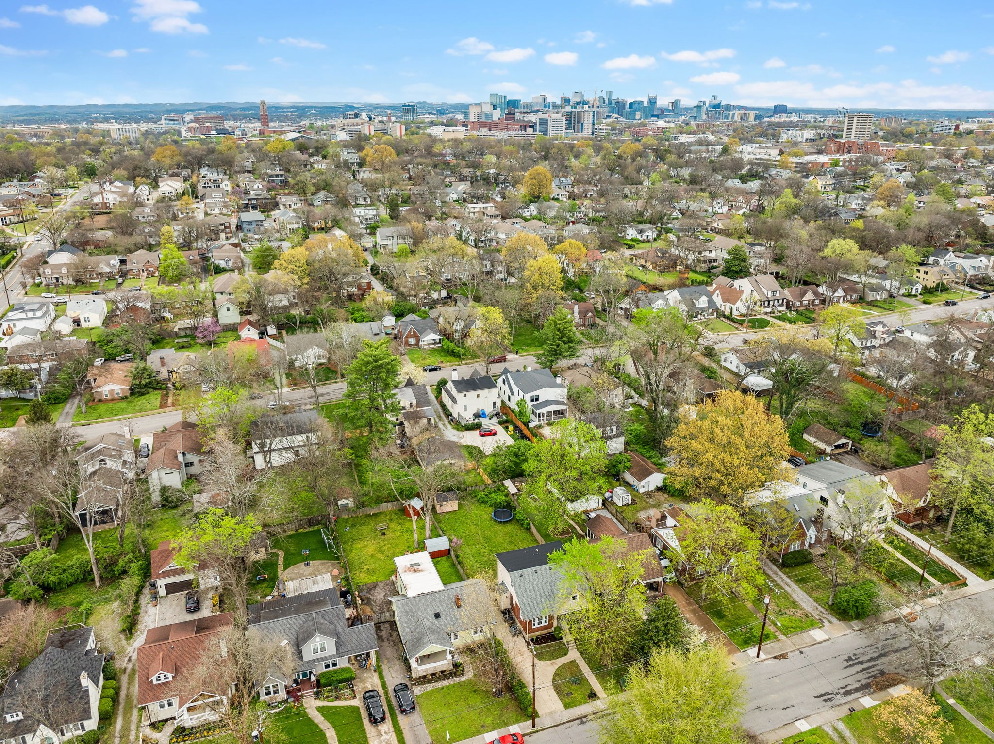 2708 W Linden Ave