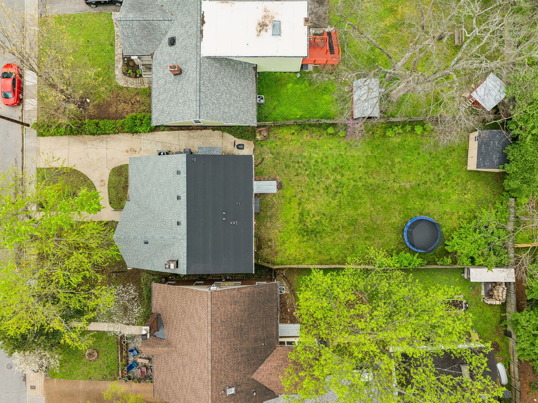 2708 W Linden Ave