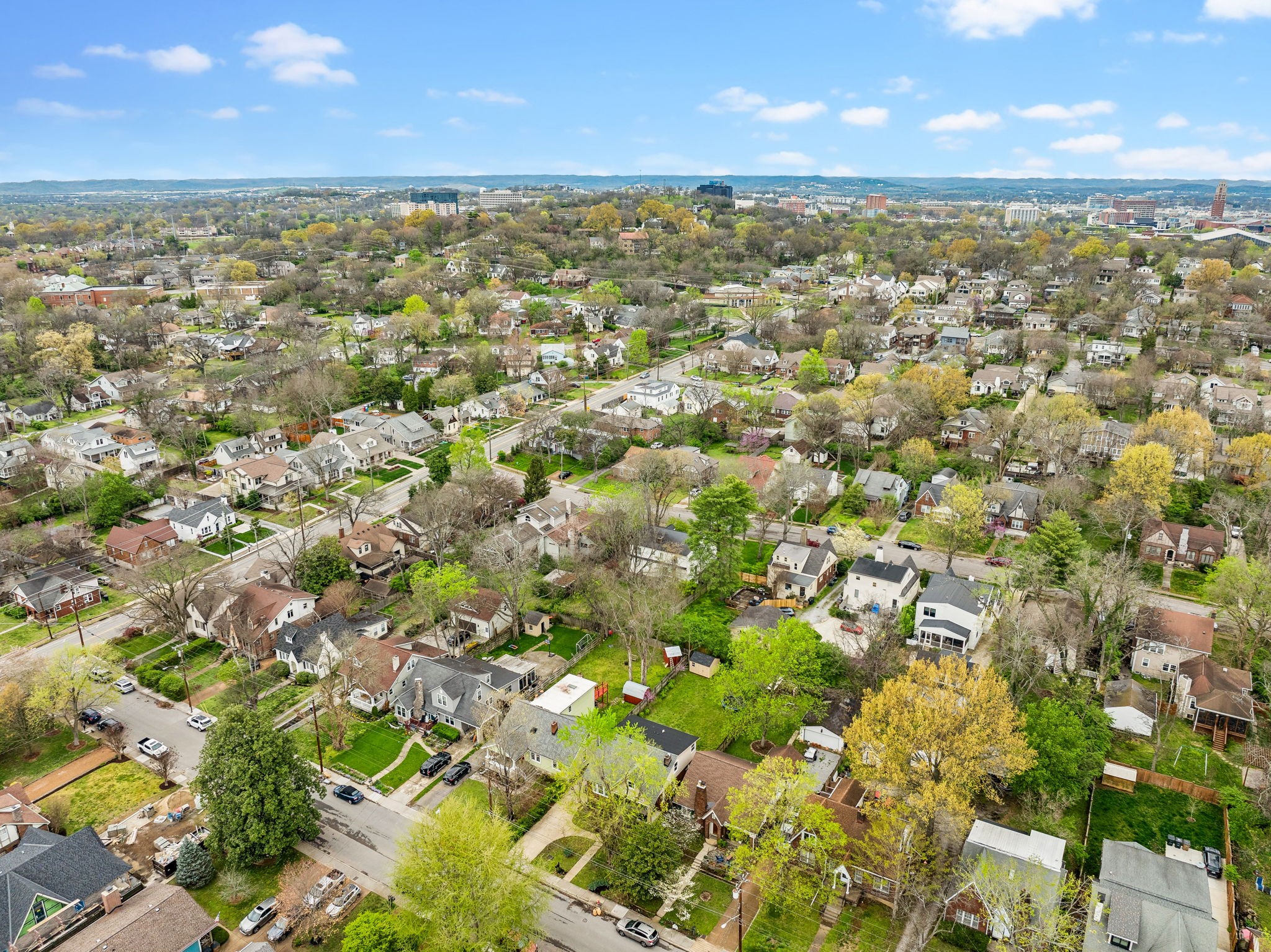 2708 W Linden Ave