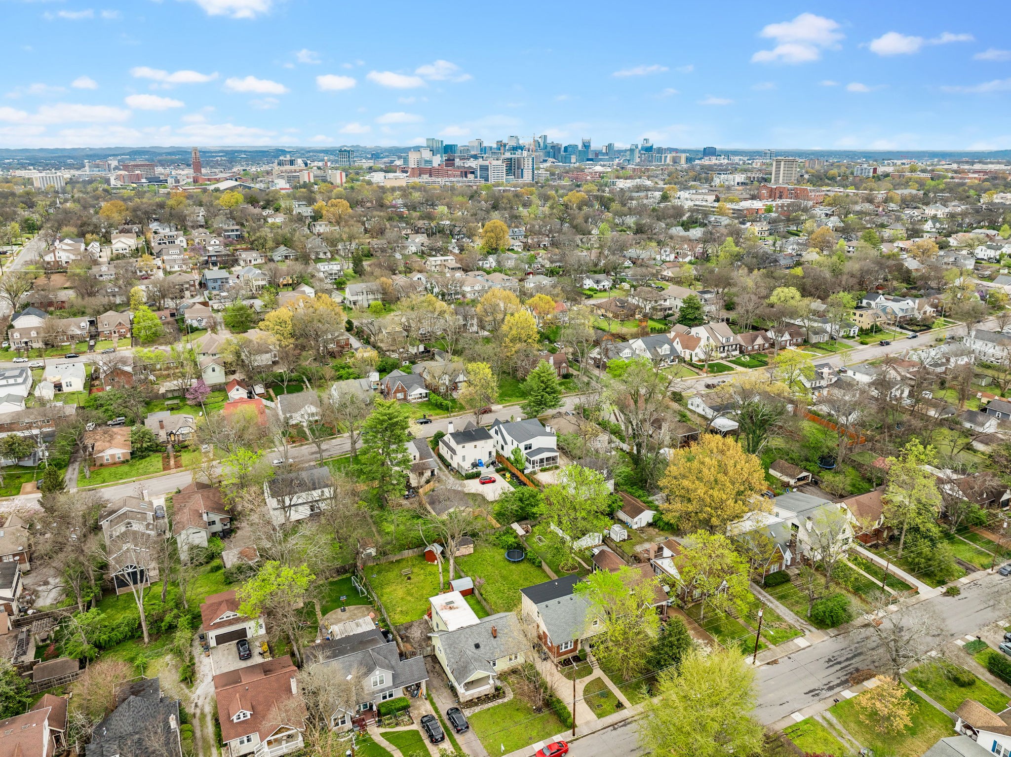 2708 W Linden Ave