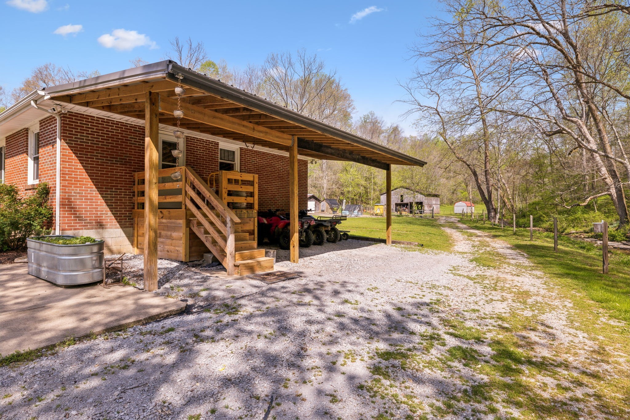 5822 Fly Hollow Rd