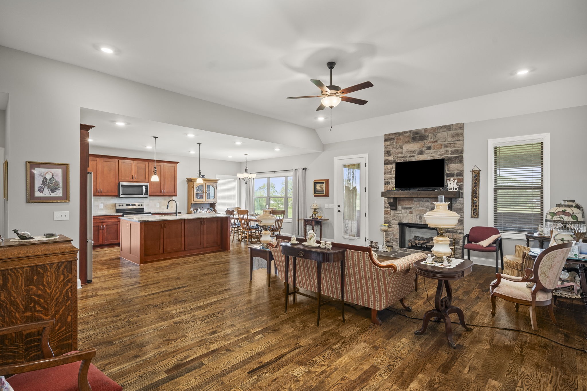 2340 Old Highway 431, S