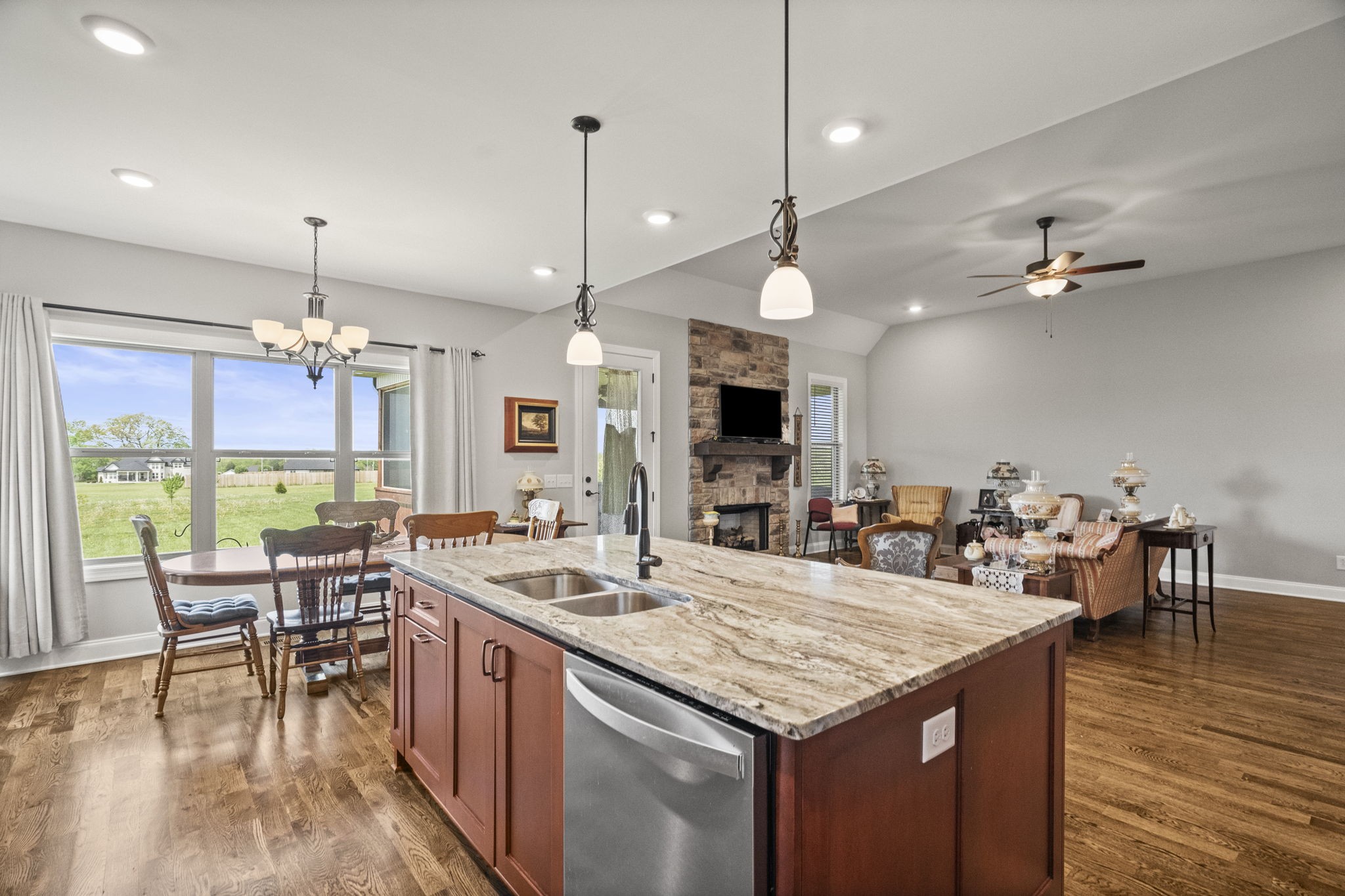 2340 Old Highway 431, S