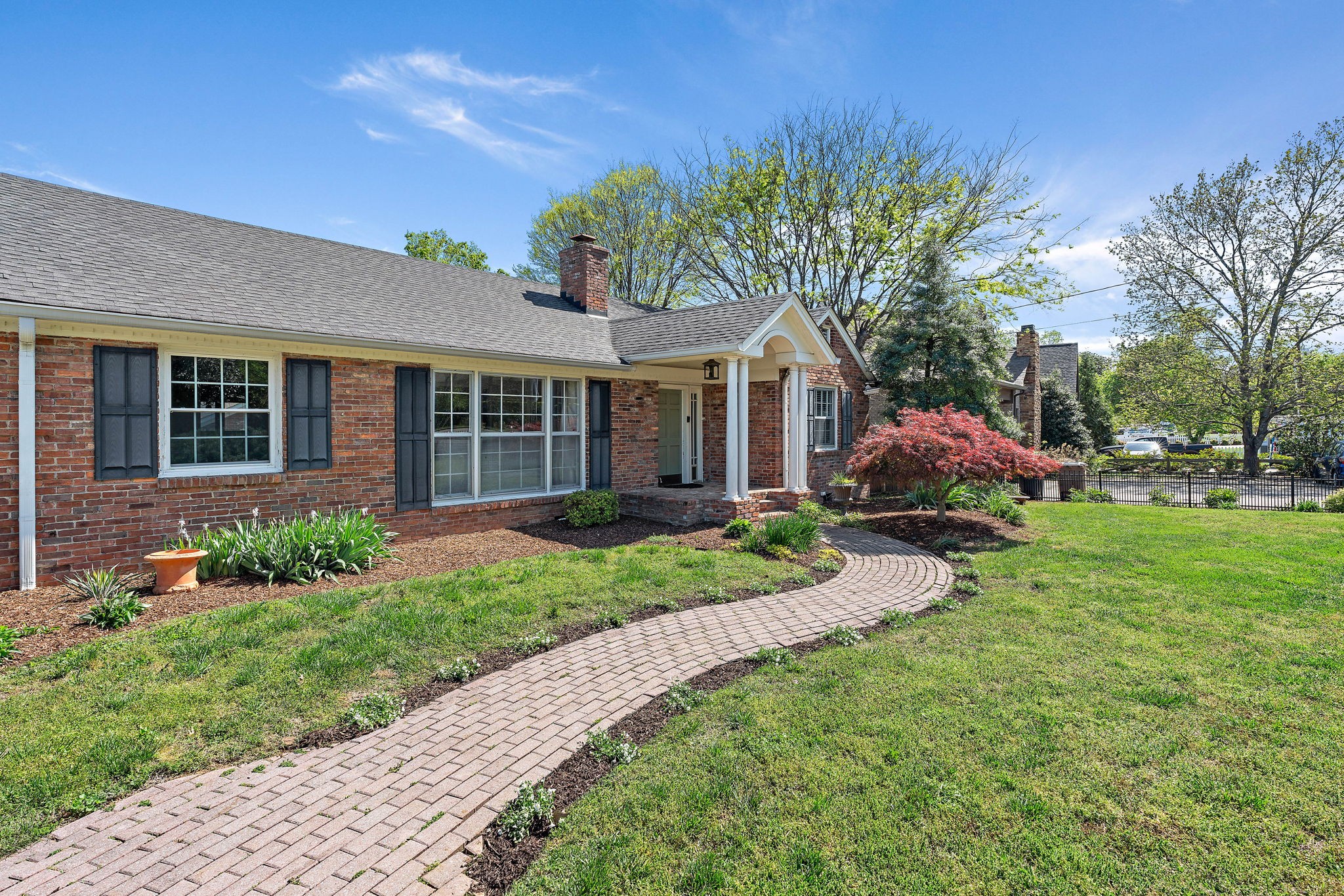 2418 Abbott Martin Rd