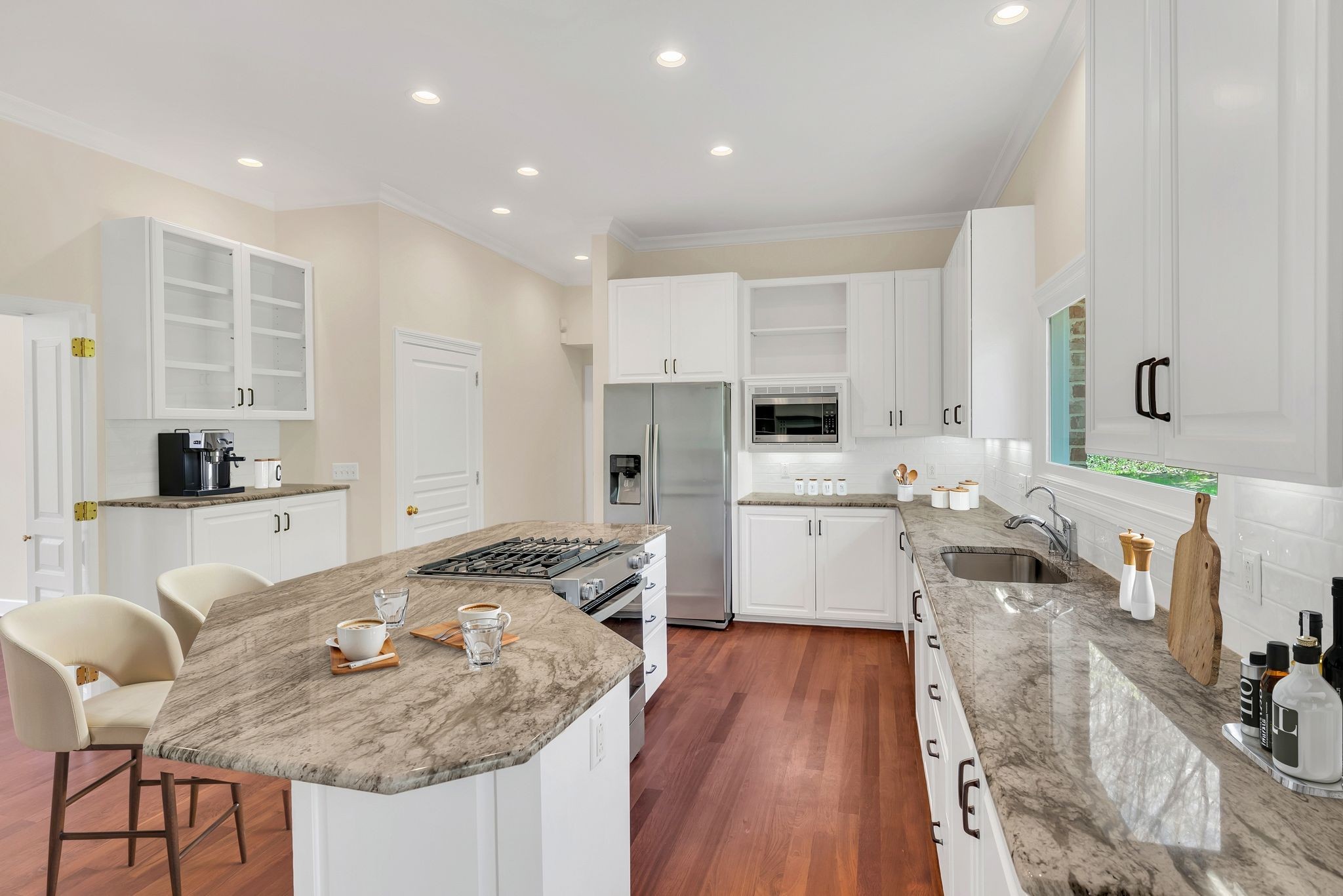 128 Abbeywood Dr