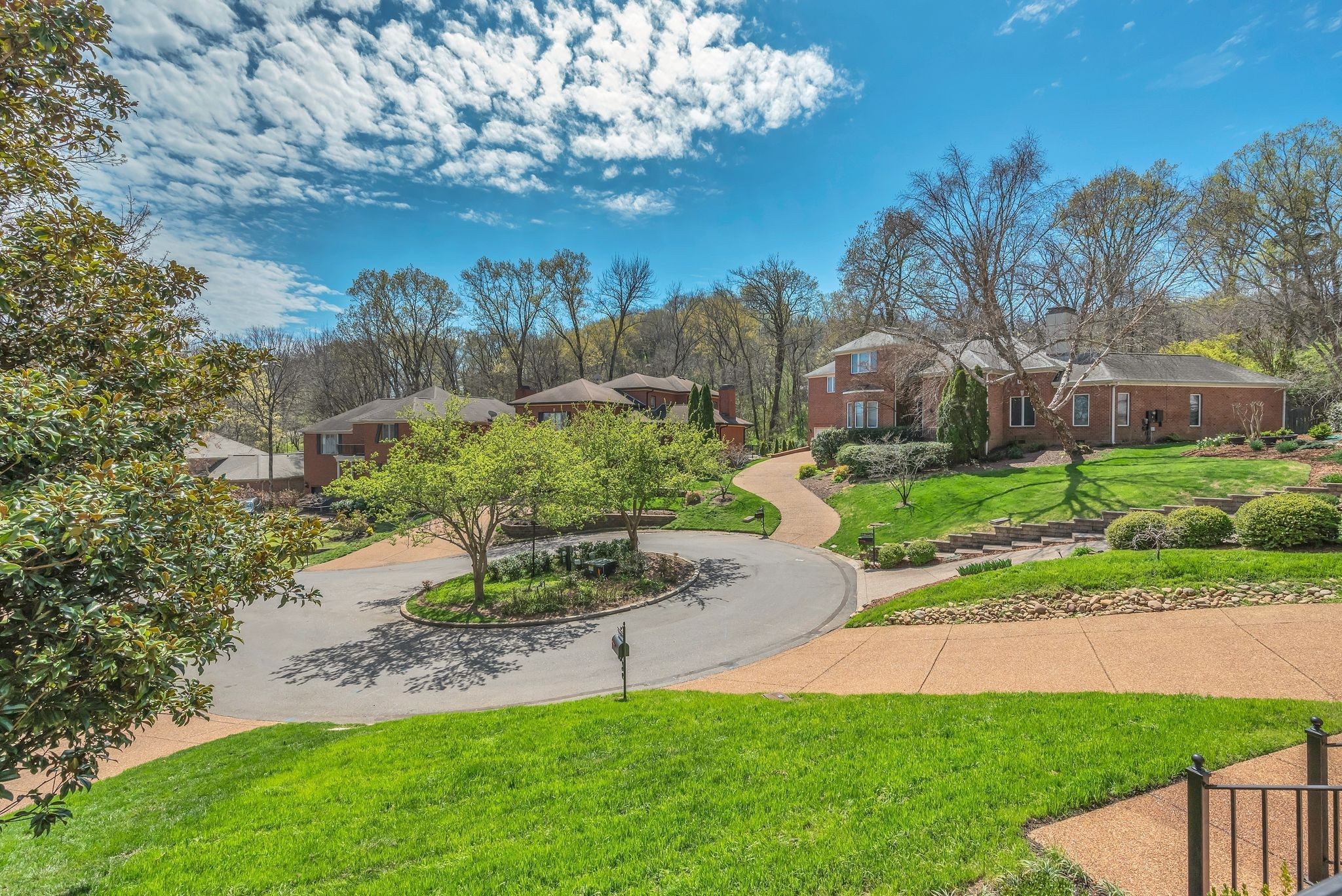 128 Abbeywood Dr