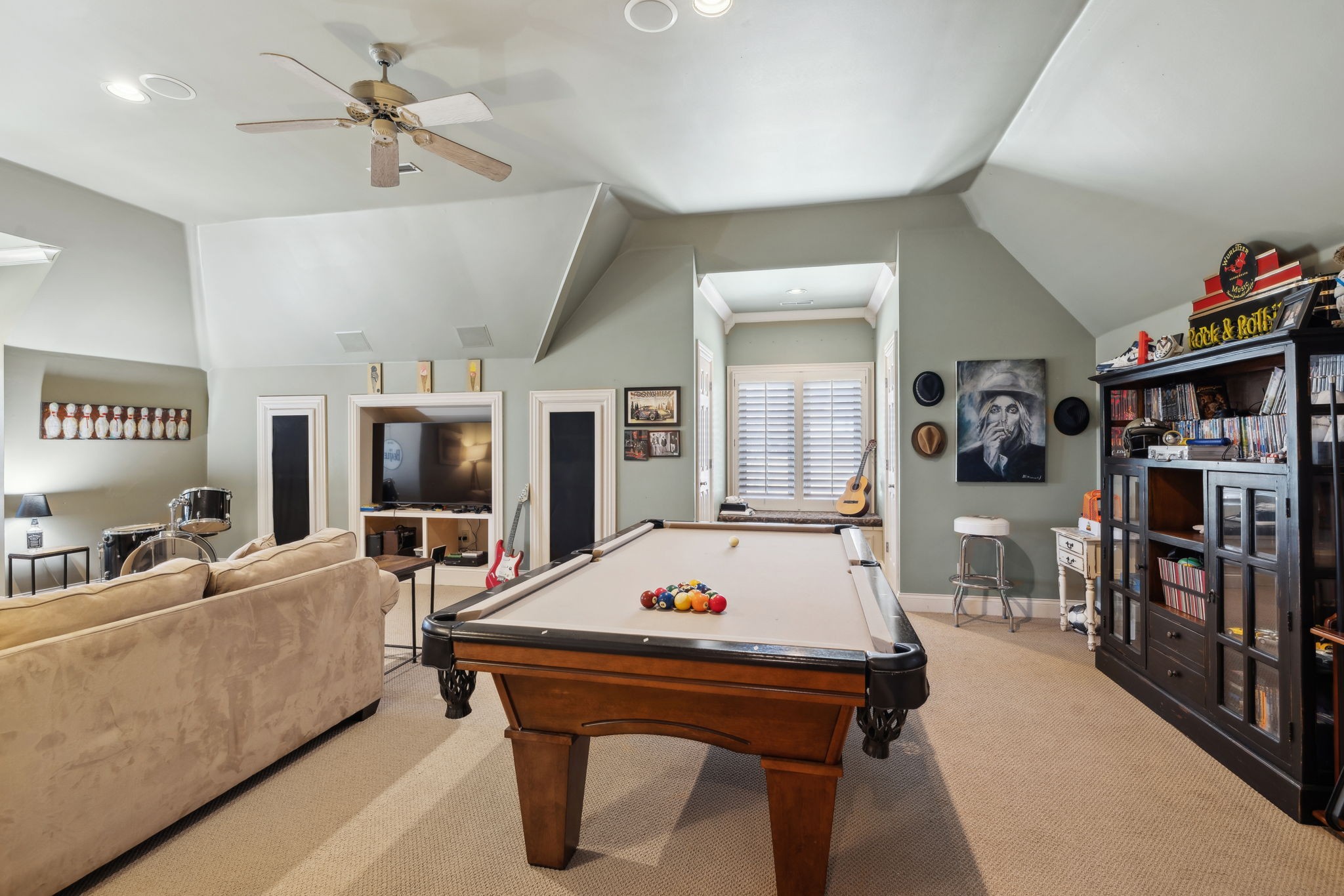 504 Lake Valley Ct