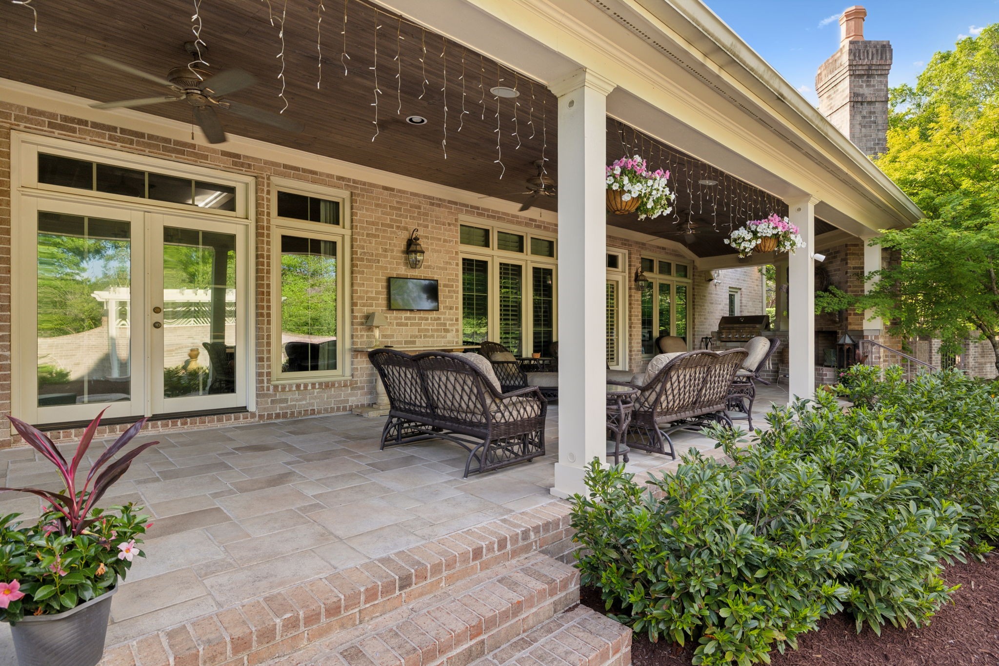 504 Lake Valley Ct