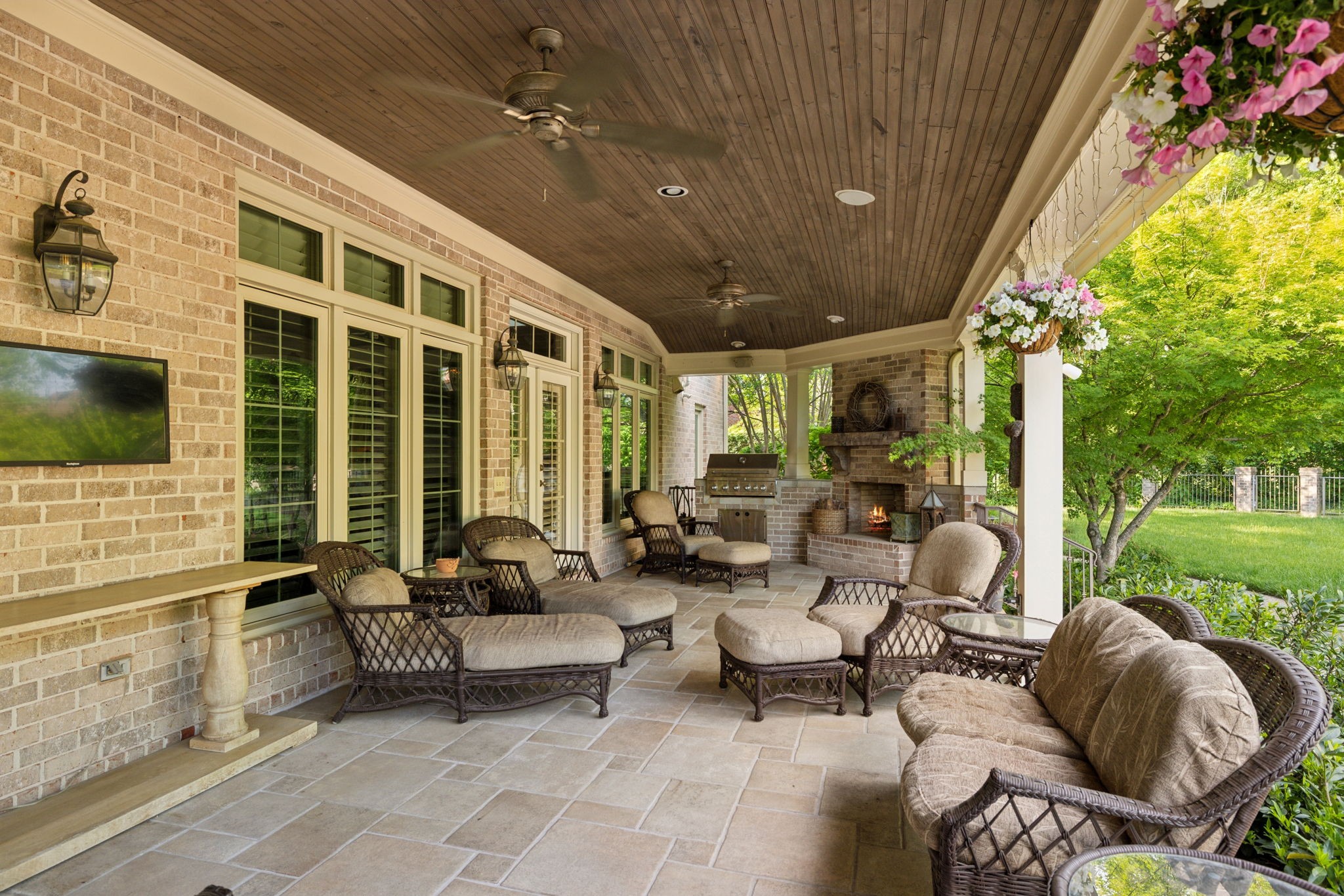 504 Lake Valley Ct