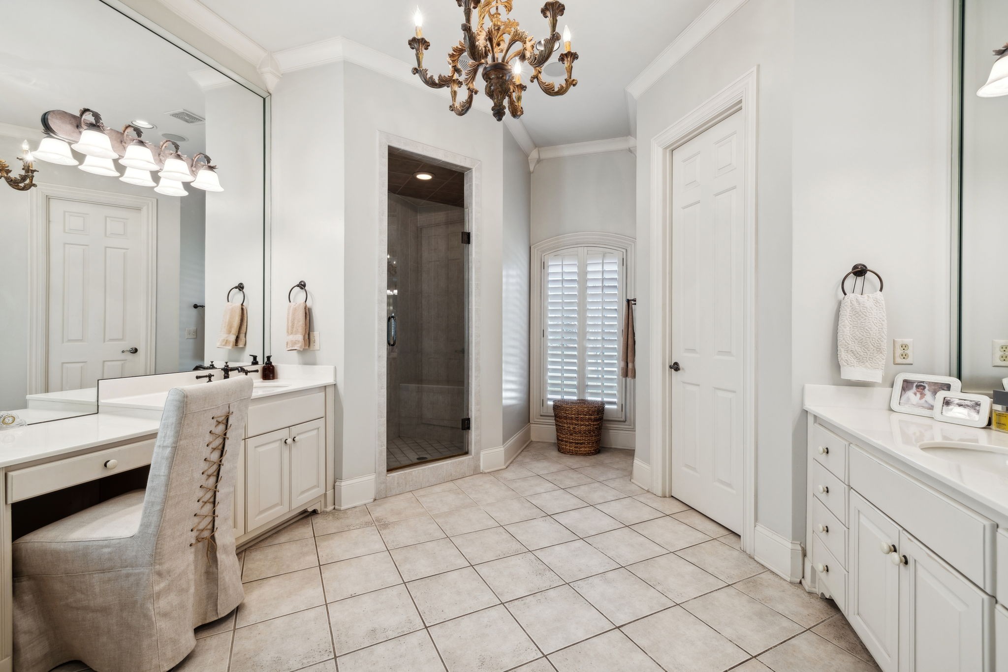 504 Lake Valley Ct