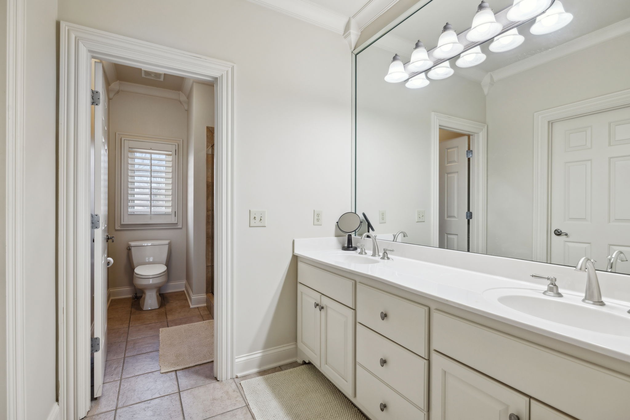 504 Lake Valley Ct