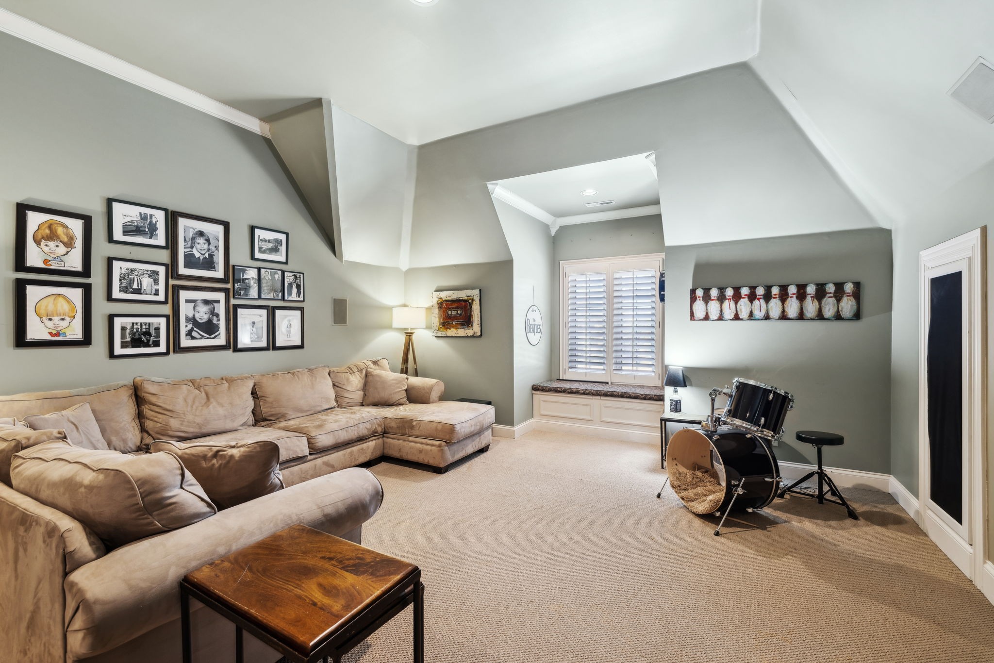 504 Lake Valley Ct