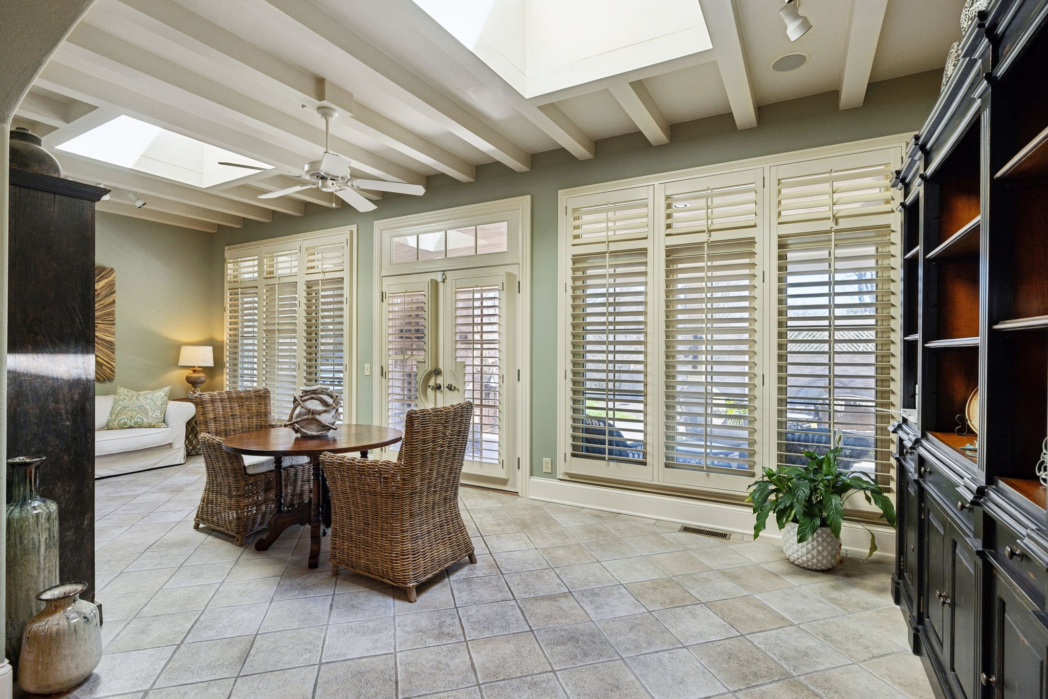 504 Lake Valley Ct