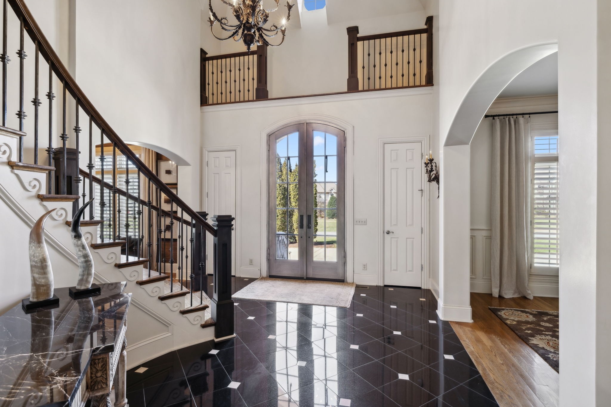 504 Lake Valley Ct