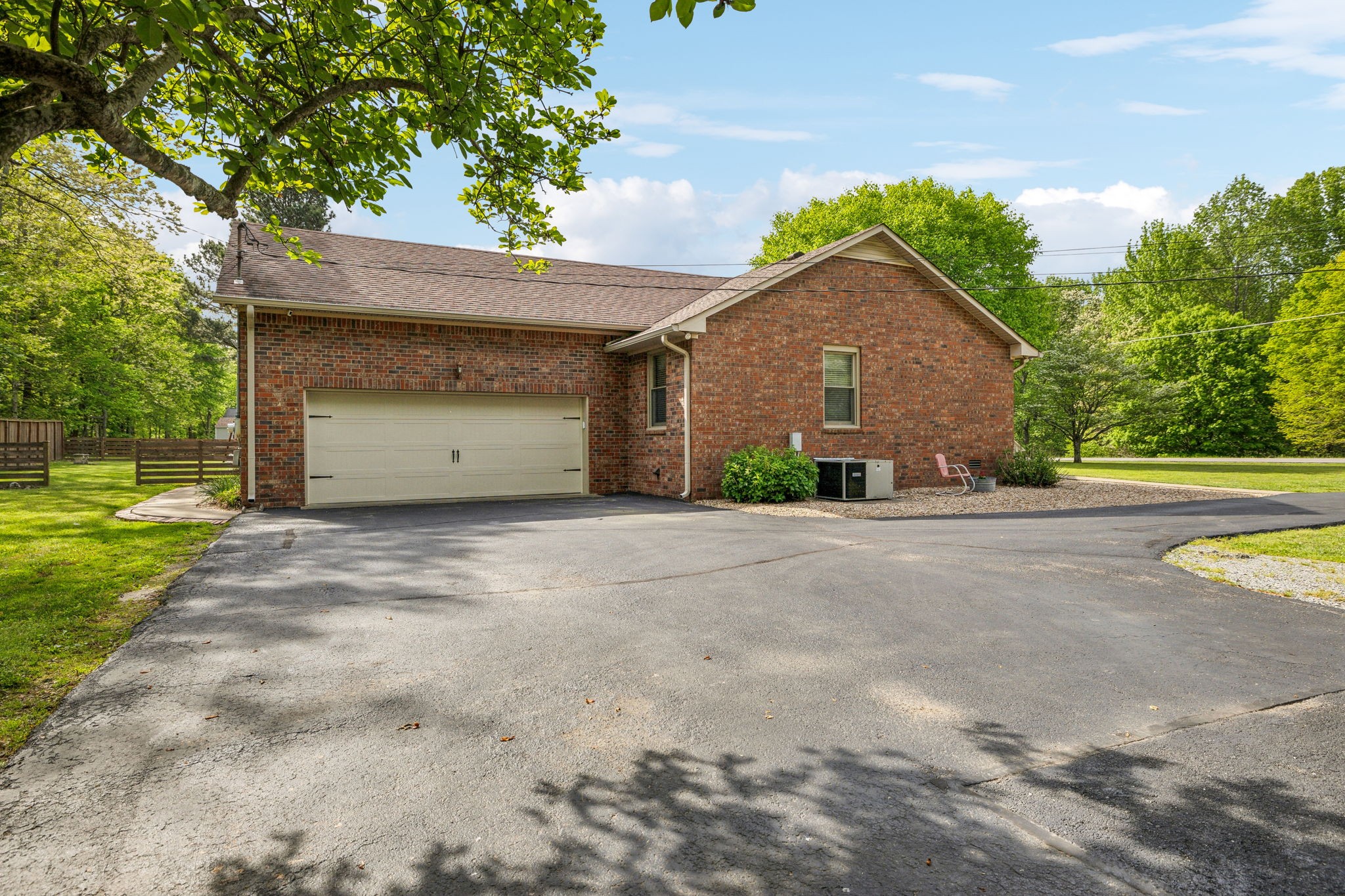 1414 Hidden Trails Dr