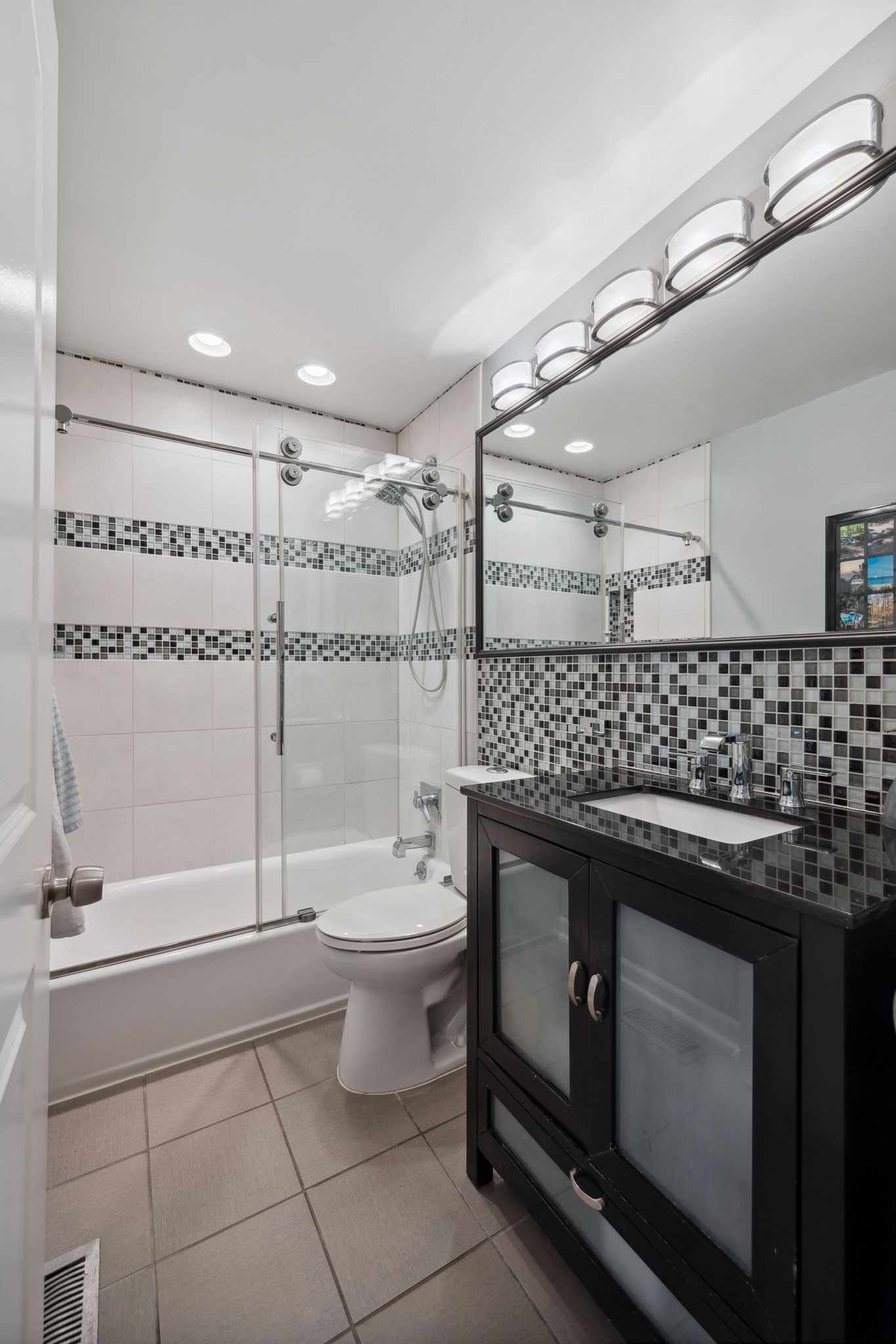 7330 Rolling River Pkwy