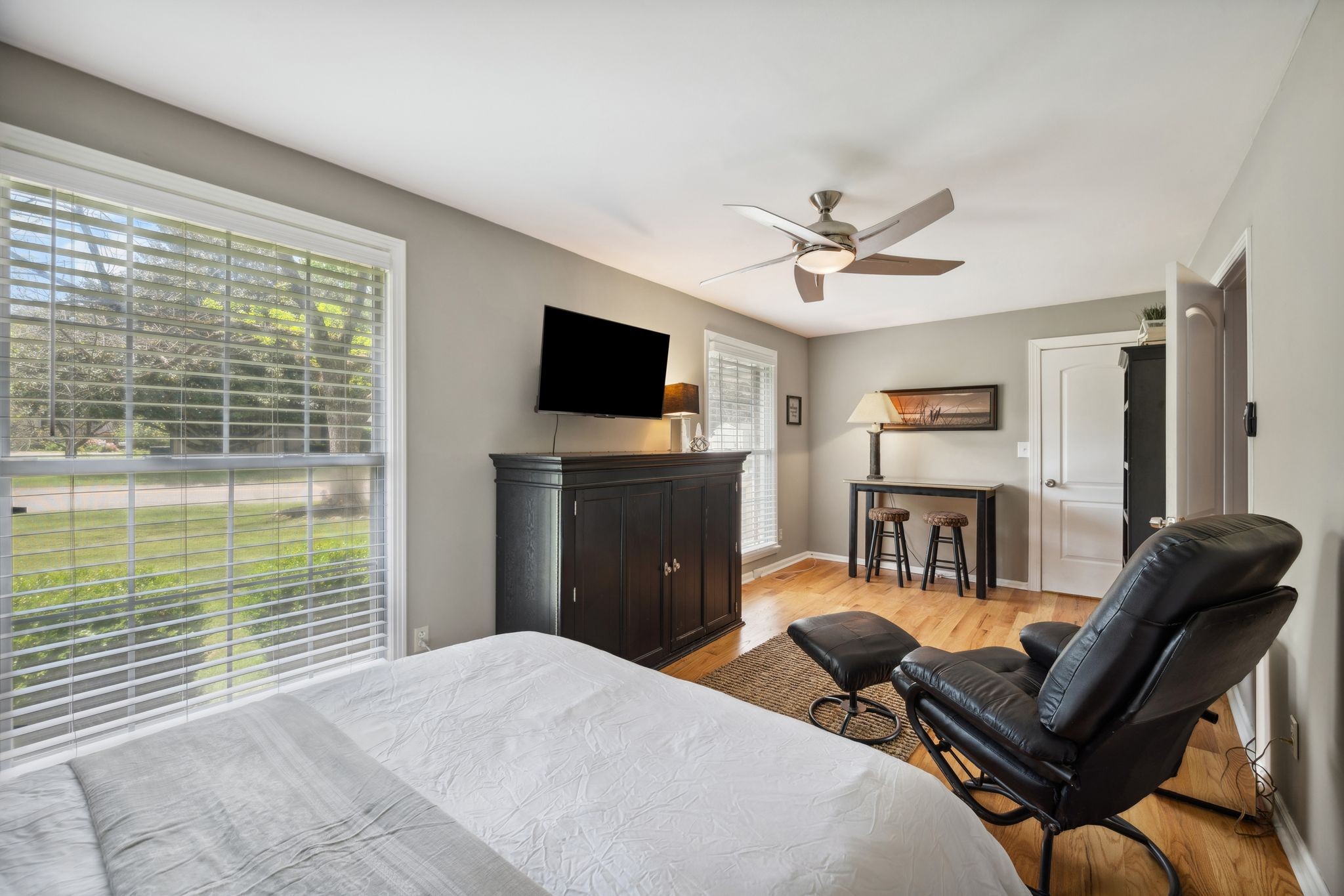 7330 Rolling River Pkwy