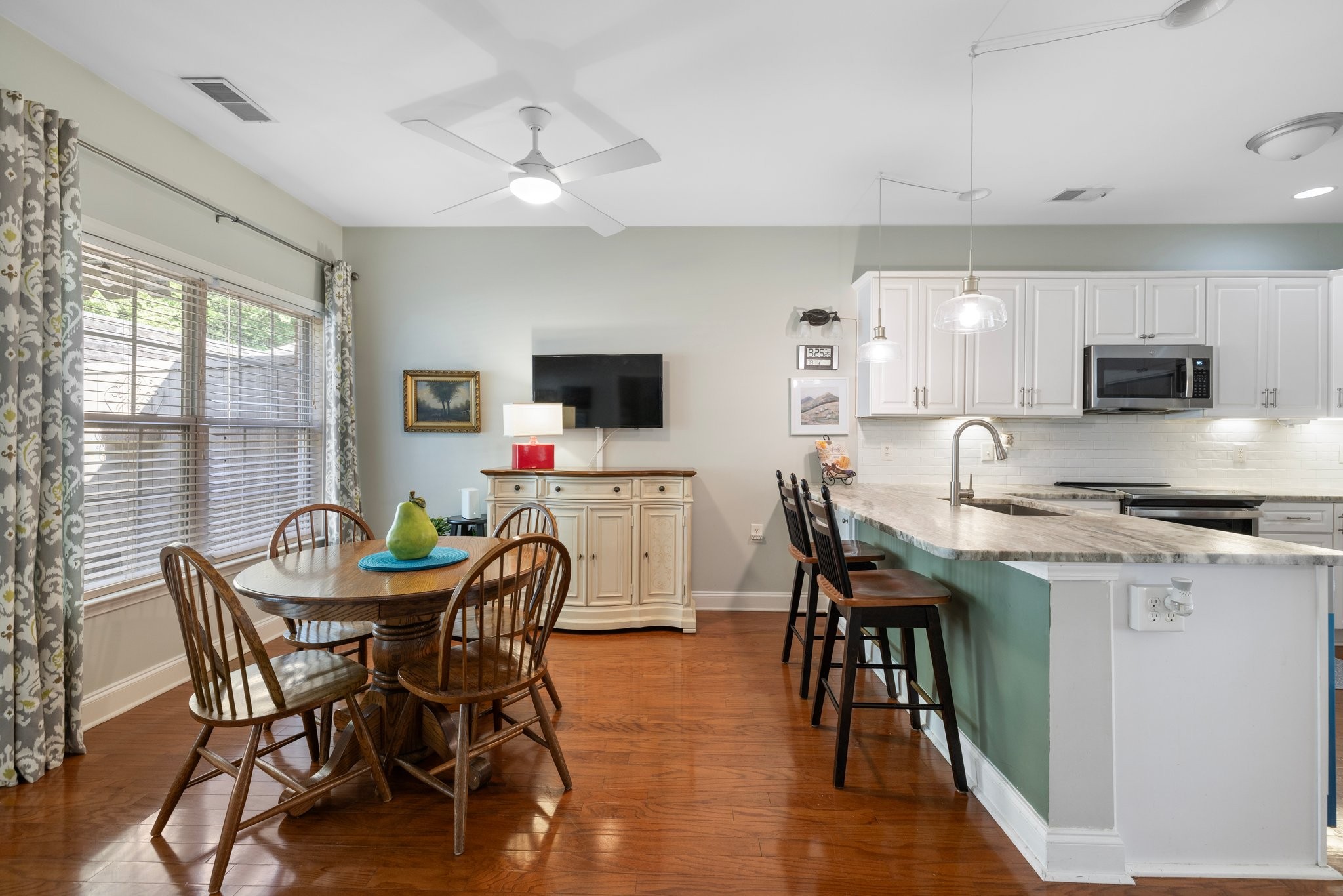 252 Wrennewood Ln