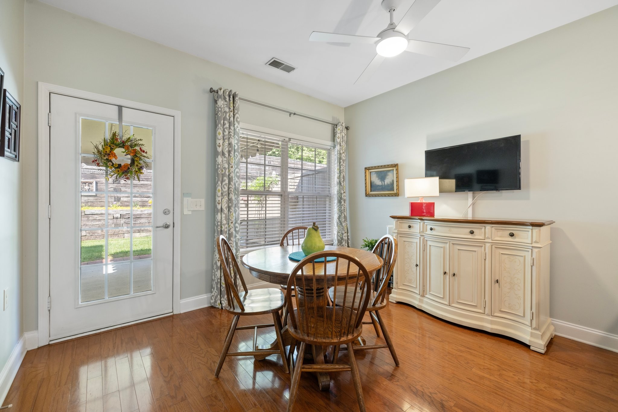 252 Wrennewood Ln