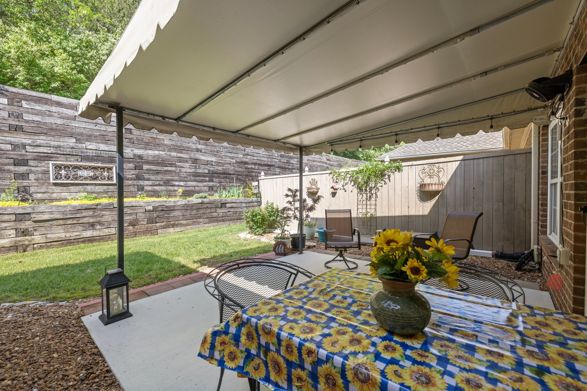 252 Wrennewood Ln