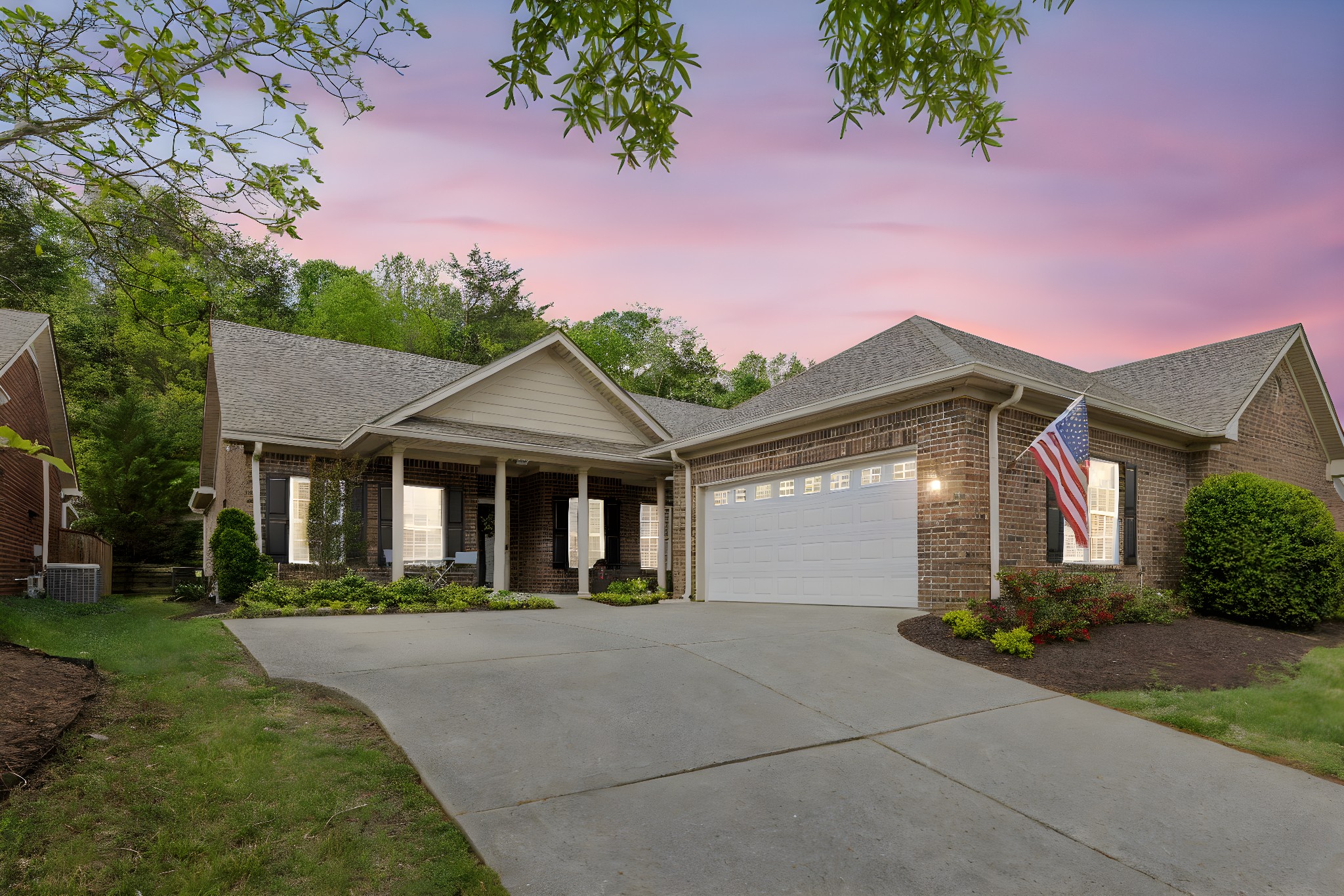 252 Wrennewood Ln