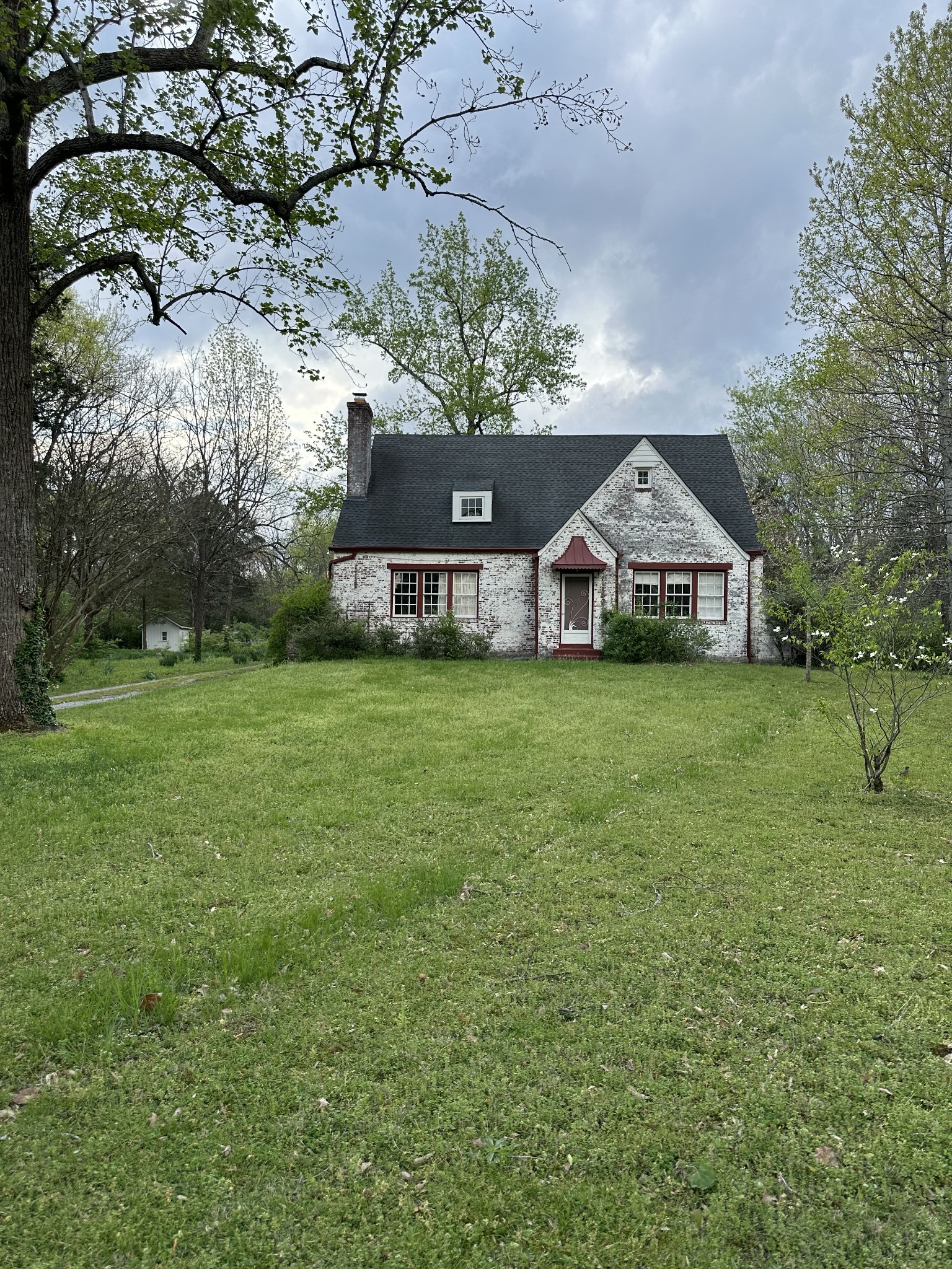 206 Haverford Ave