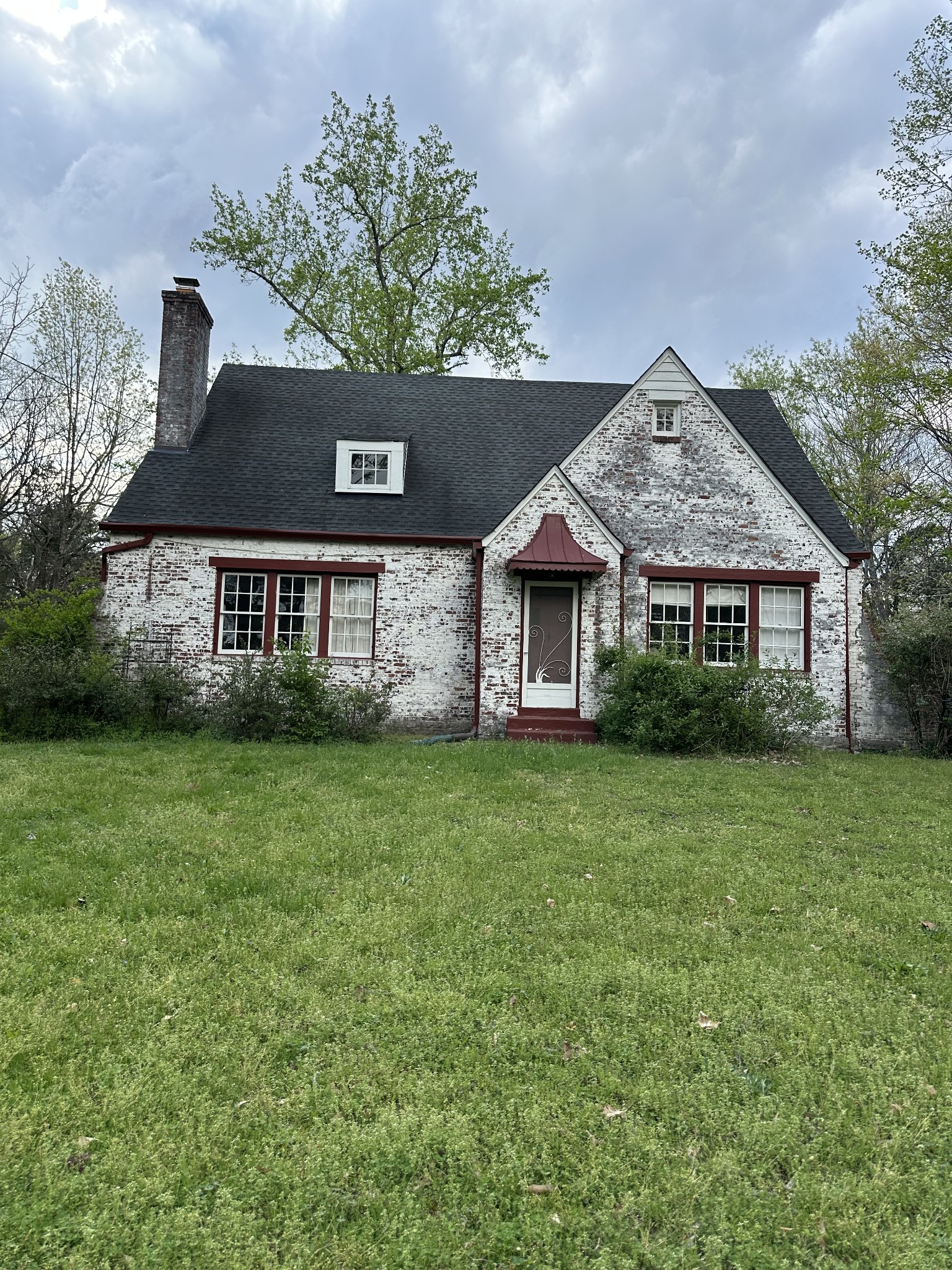 206 Haverford Ave
