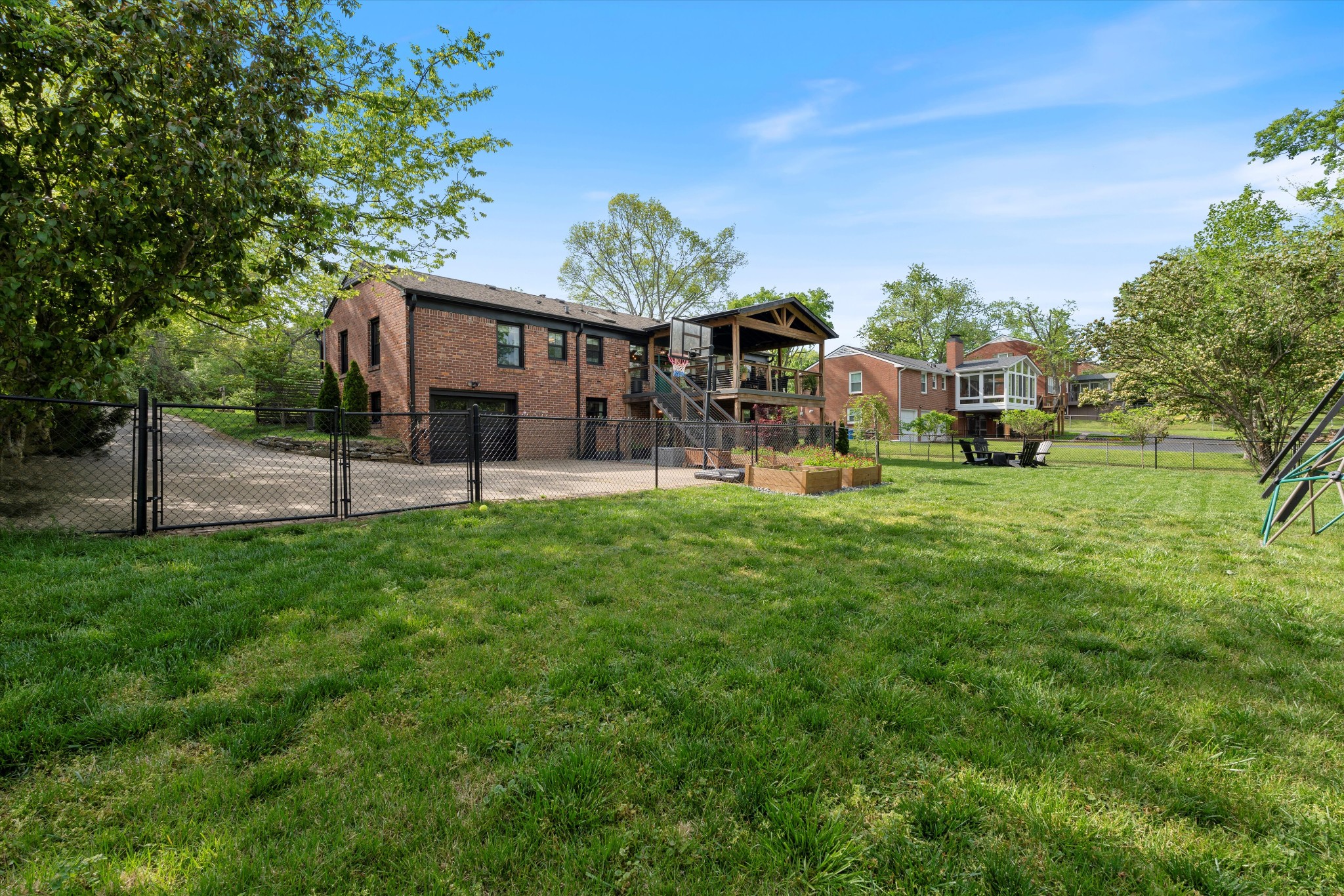 62 Vaughns Gap Rd