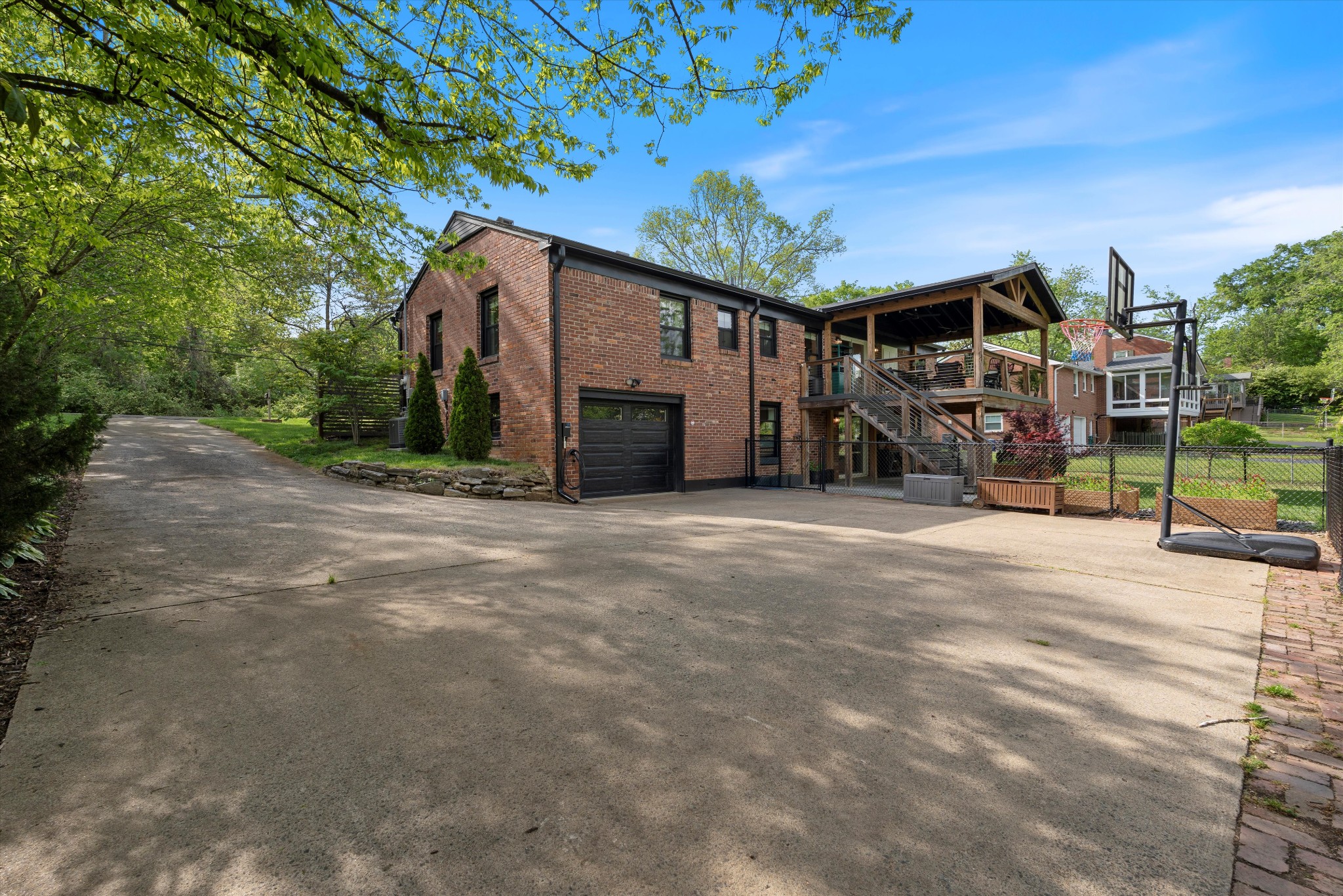 62 Vaughns Gap Rd