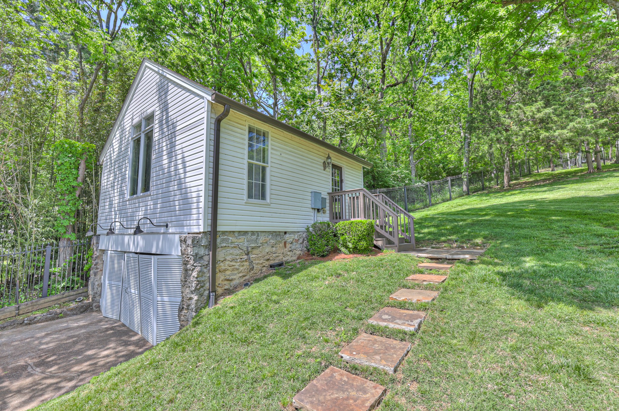 1224 Otter Creek Rd