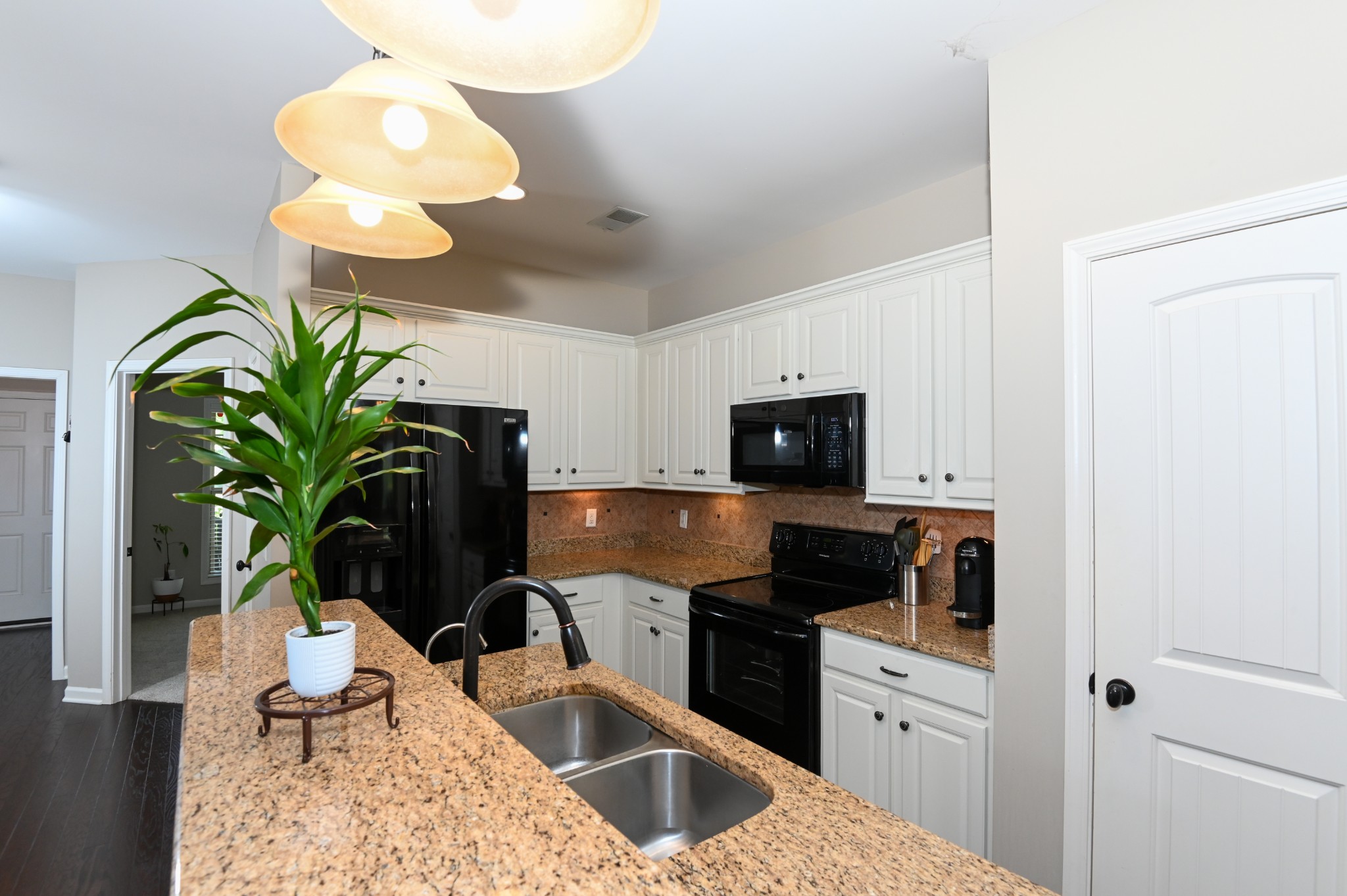 2247 Castleman Dr