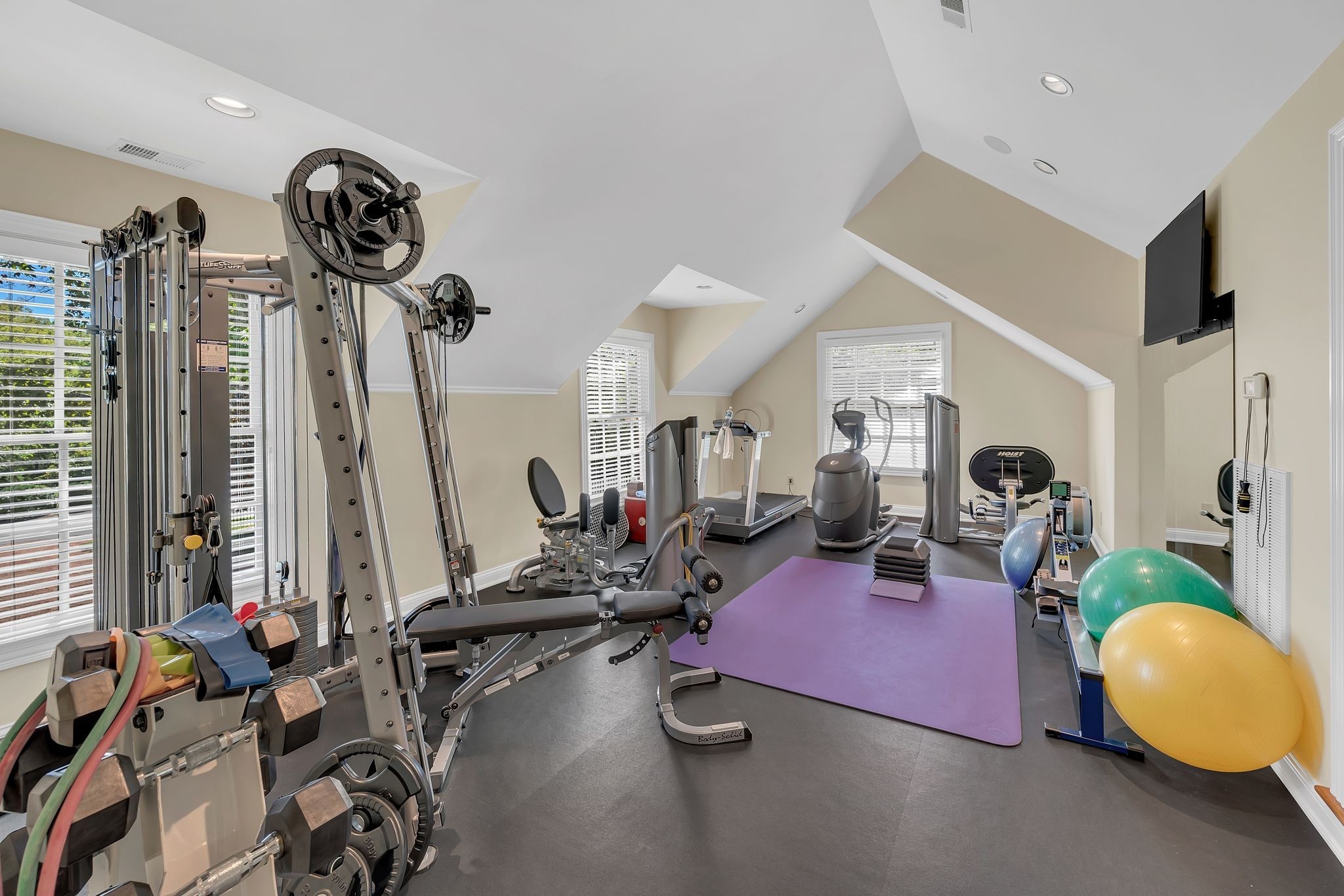 2430 Bear Rd