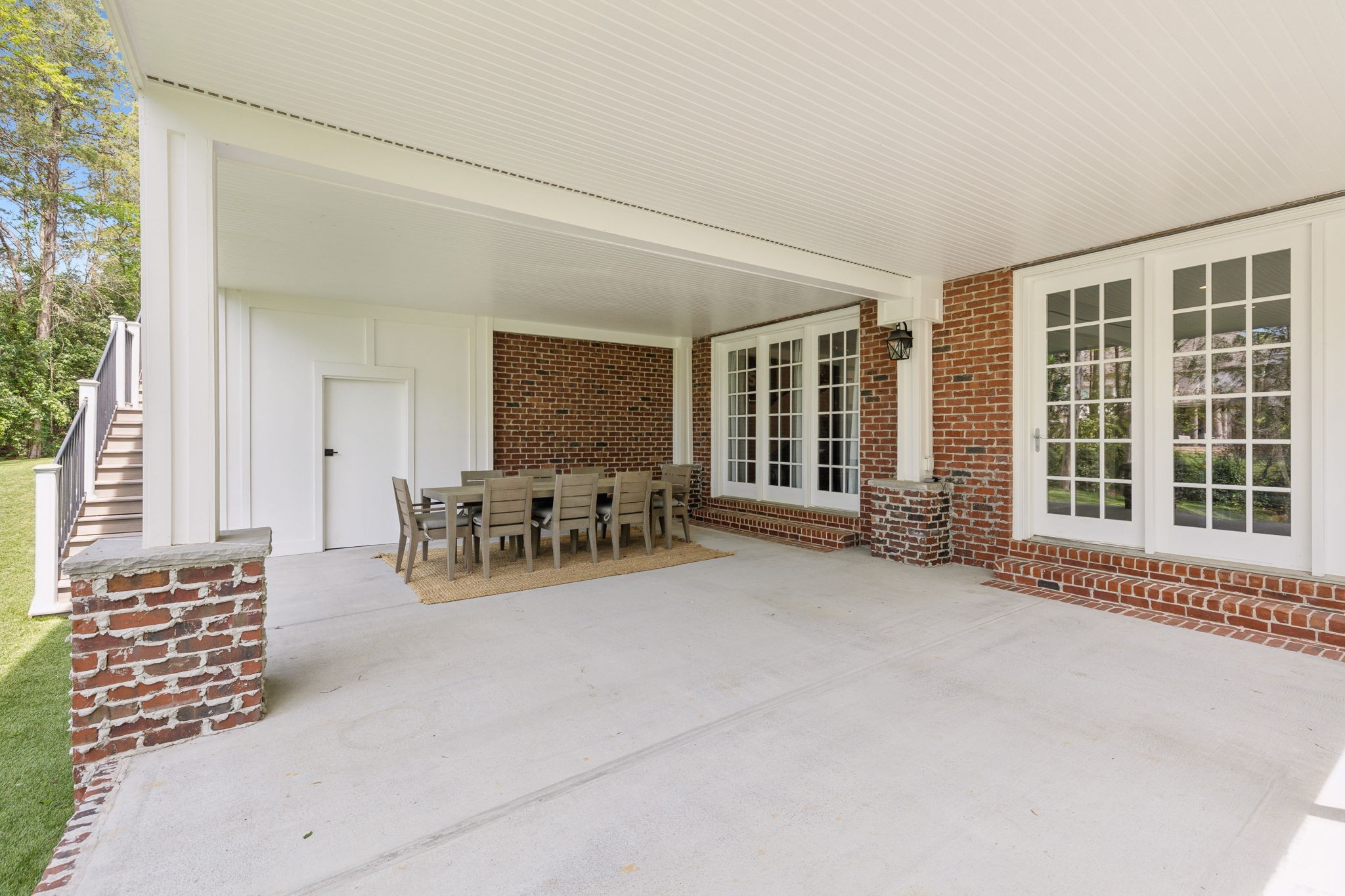 3045 Flagstone Dr