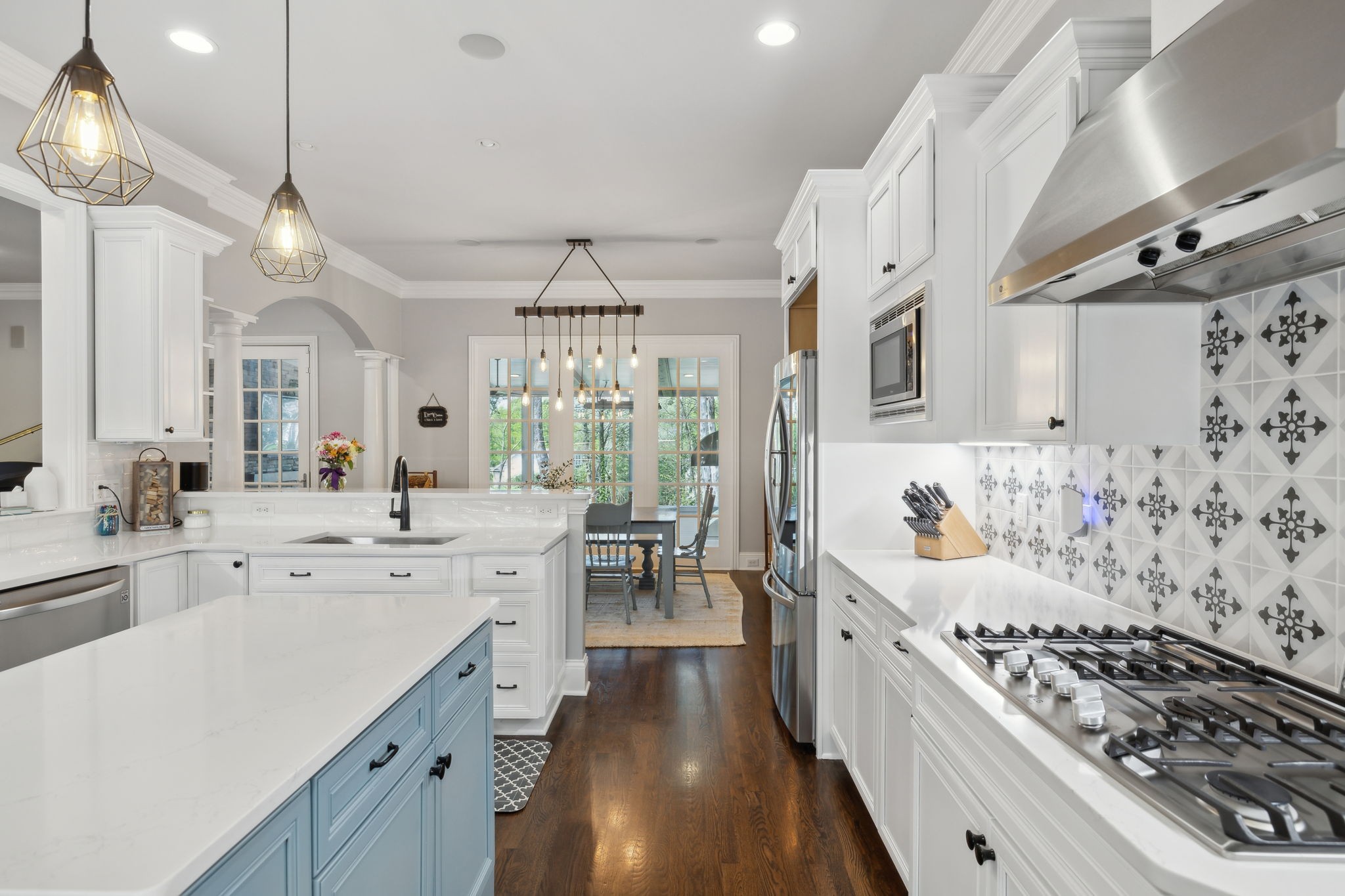 3045 Flagstone Dr