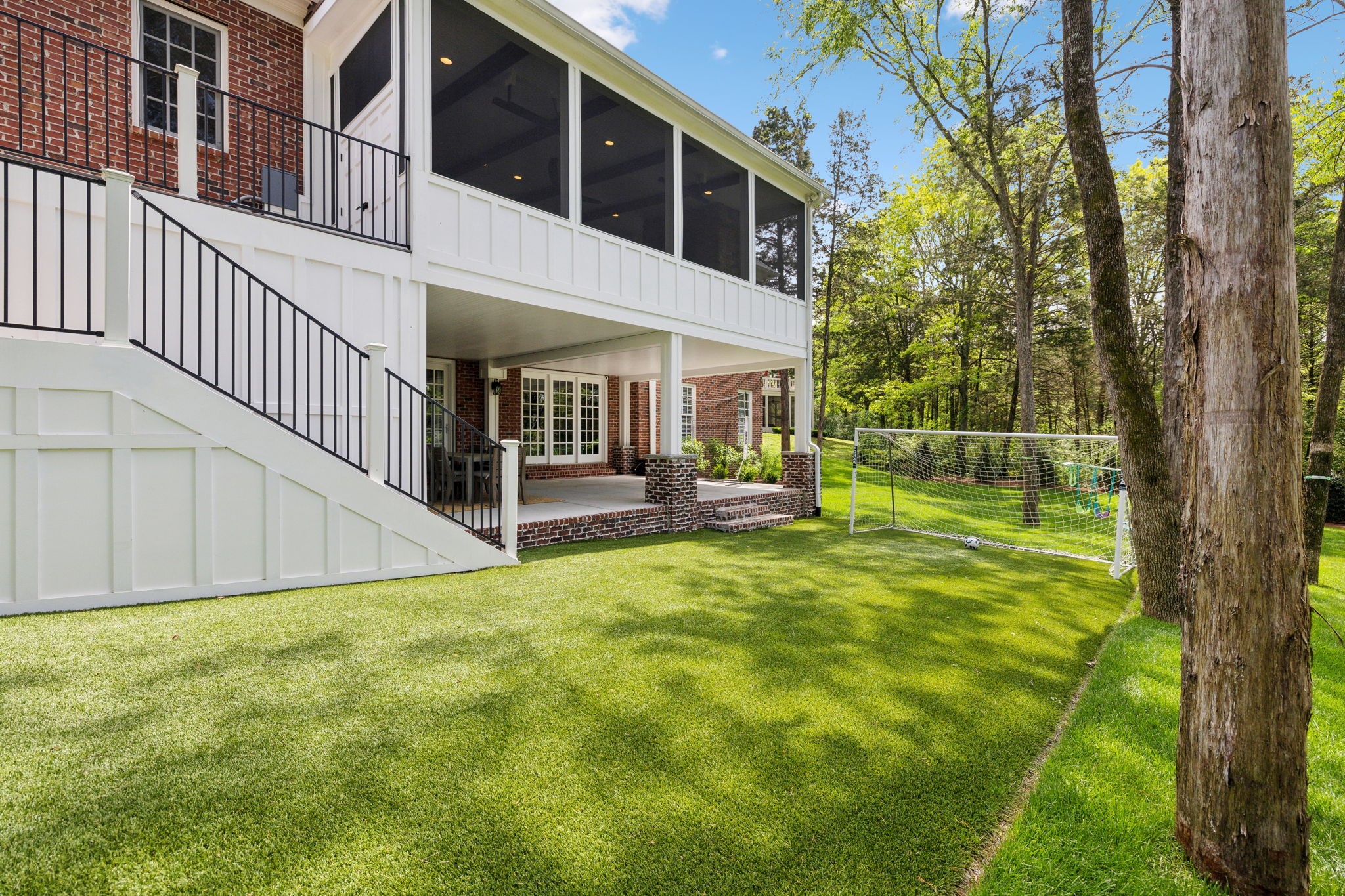 3045 Flagstone Dr