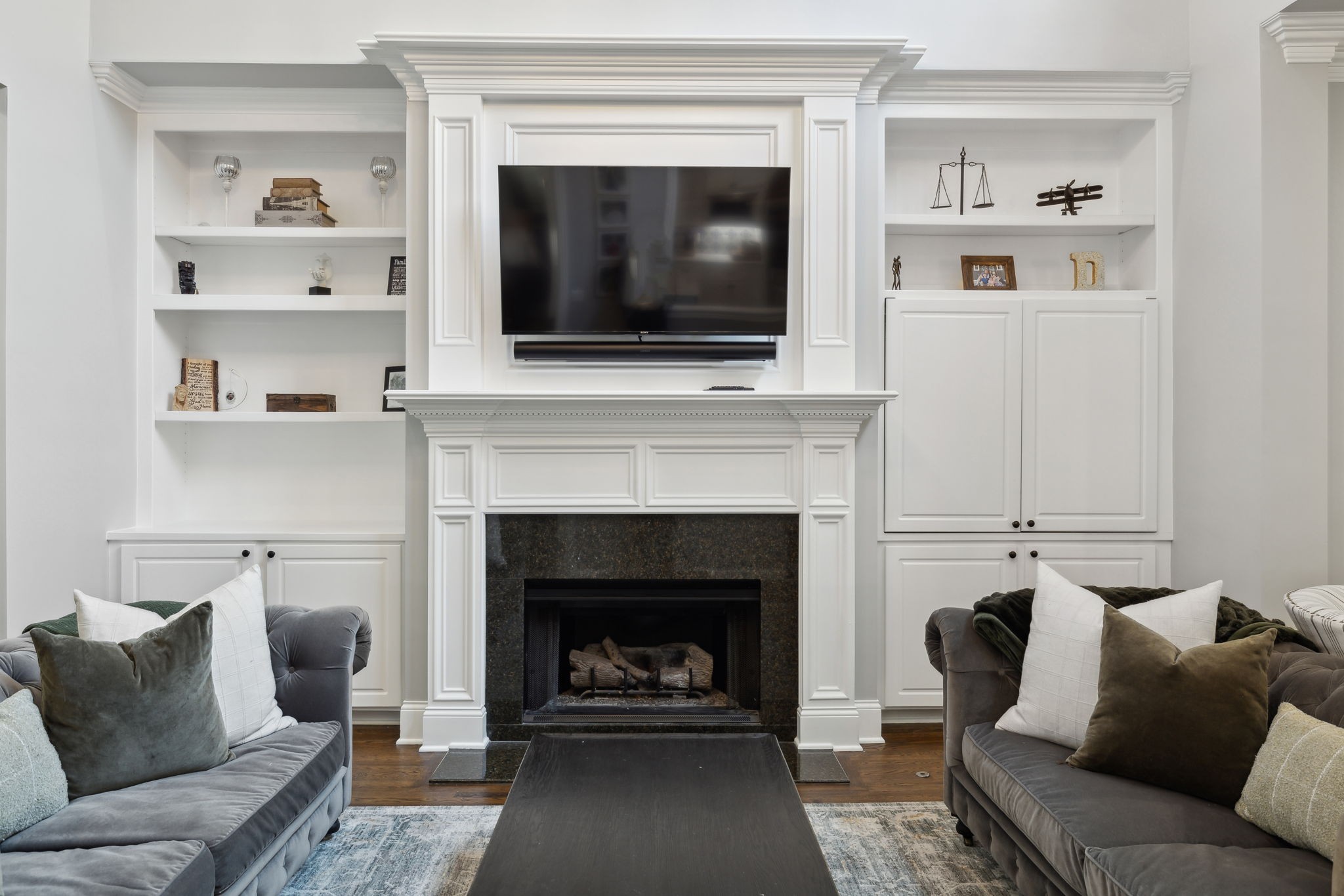 3045 Flagstone Dr