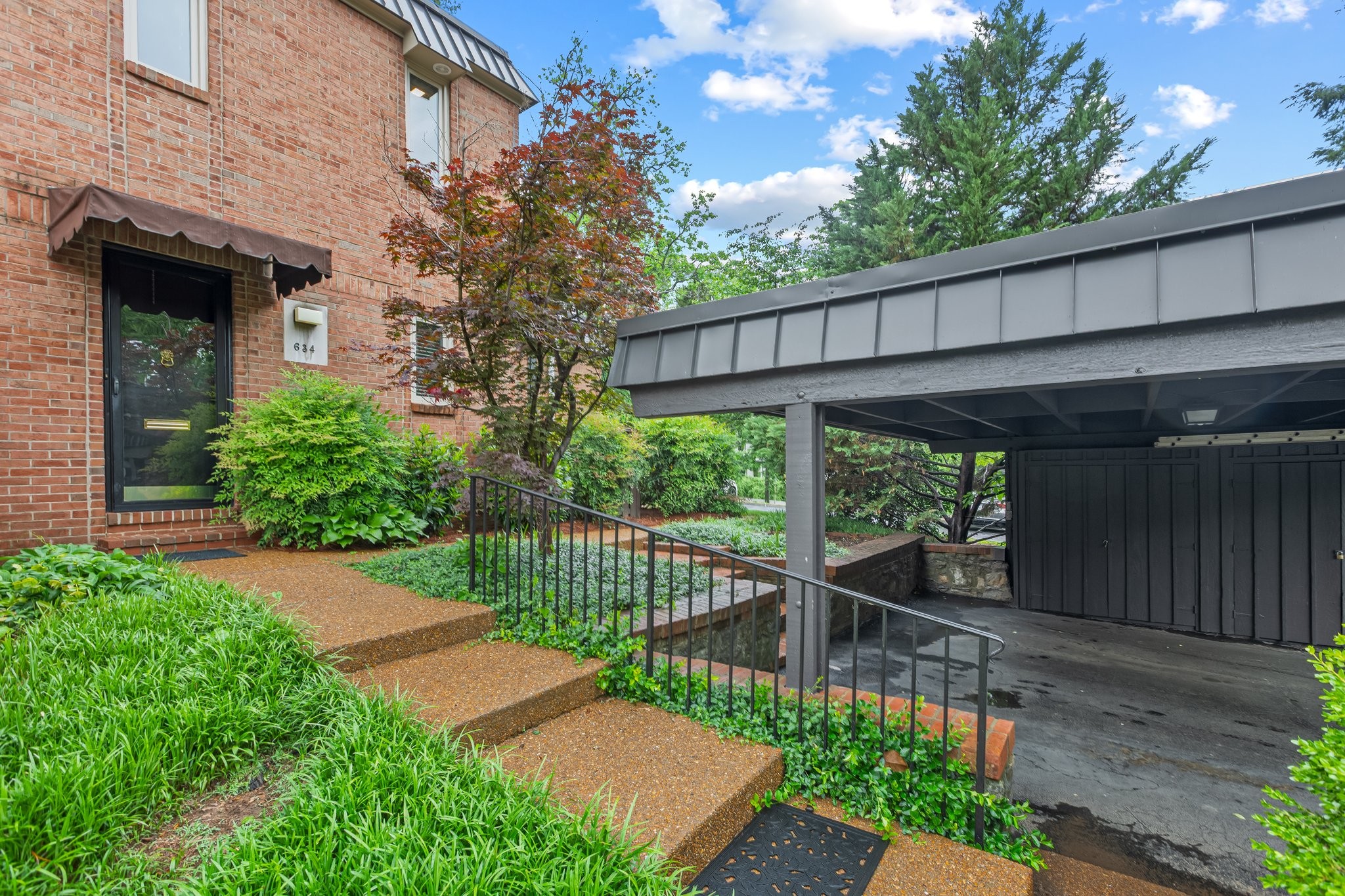 634 Timber Ln