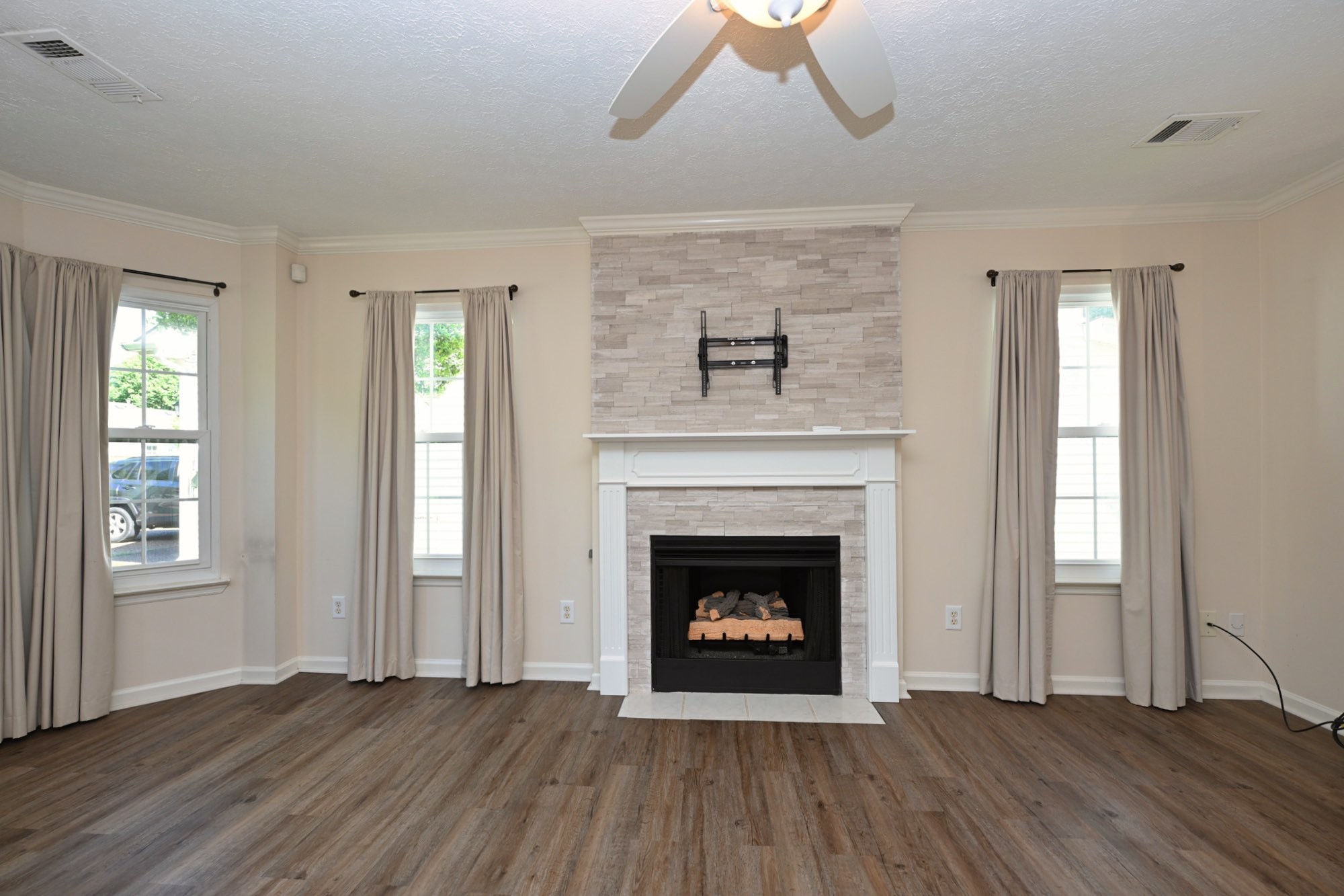 42 Prescott Pl