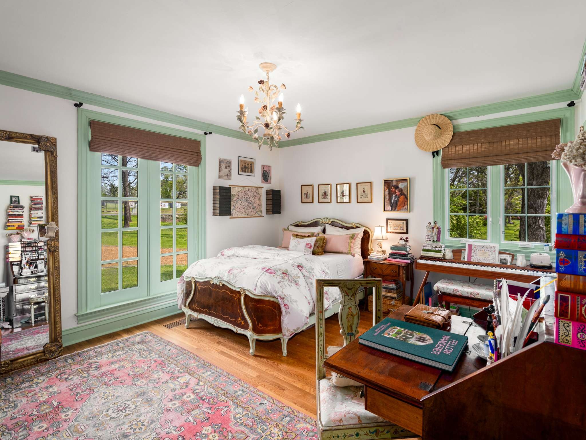 305 Davidson Rd