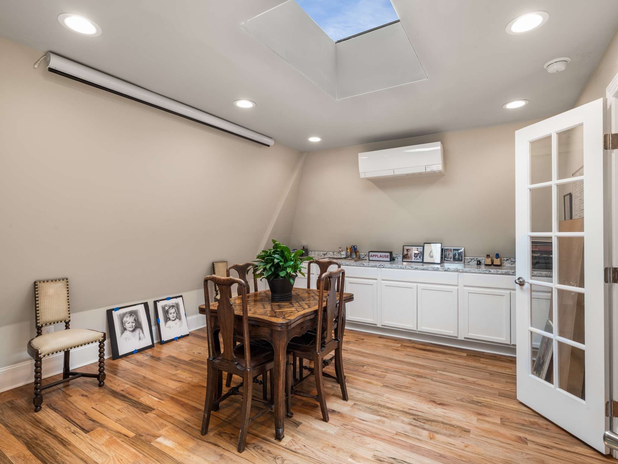305 Davidson Rd