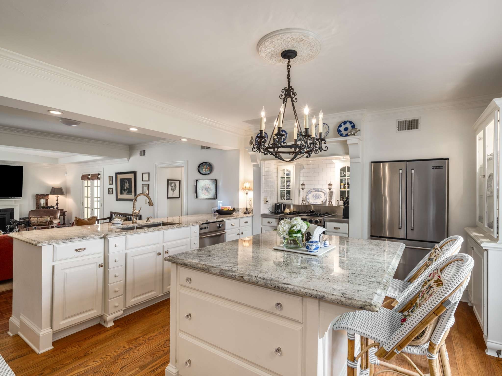 305 Davidson Rd