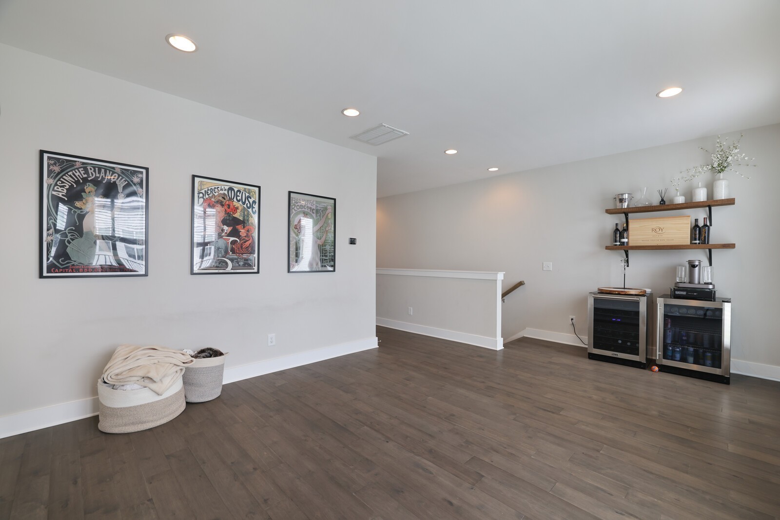 717 Vernon Ave