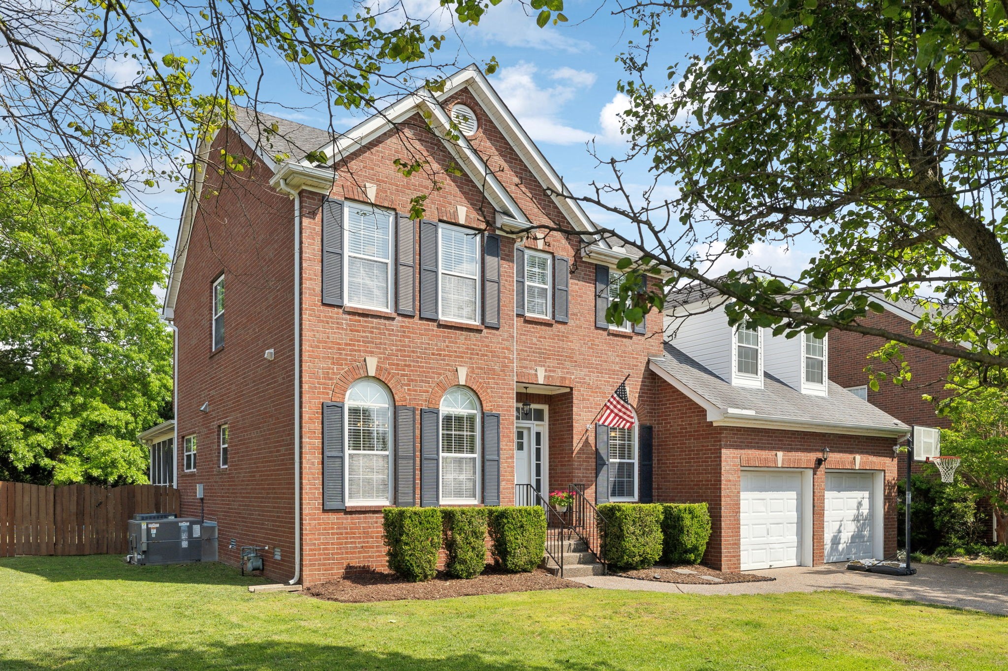 5657 Traceside Dr