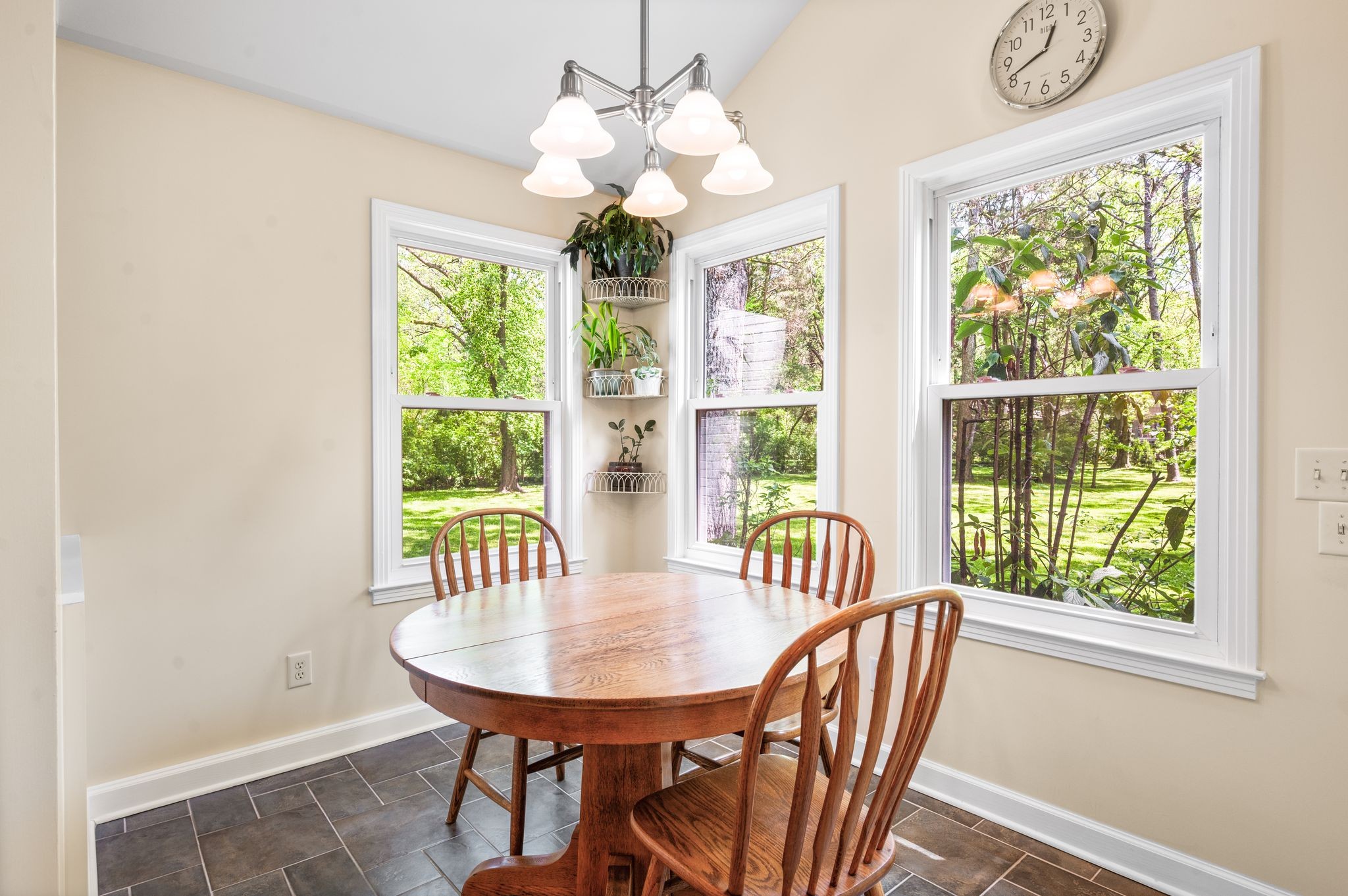 6212 Gardendale Dr