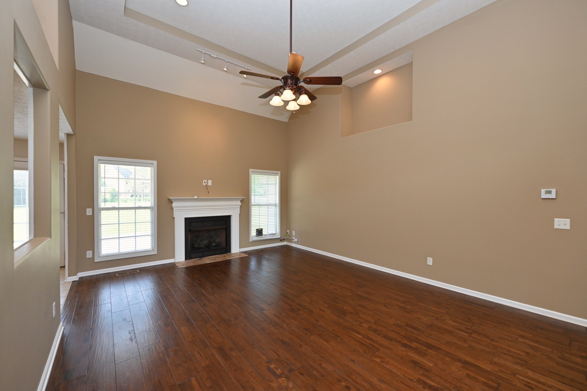 218 Thoroughbred Way