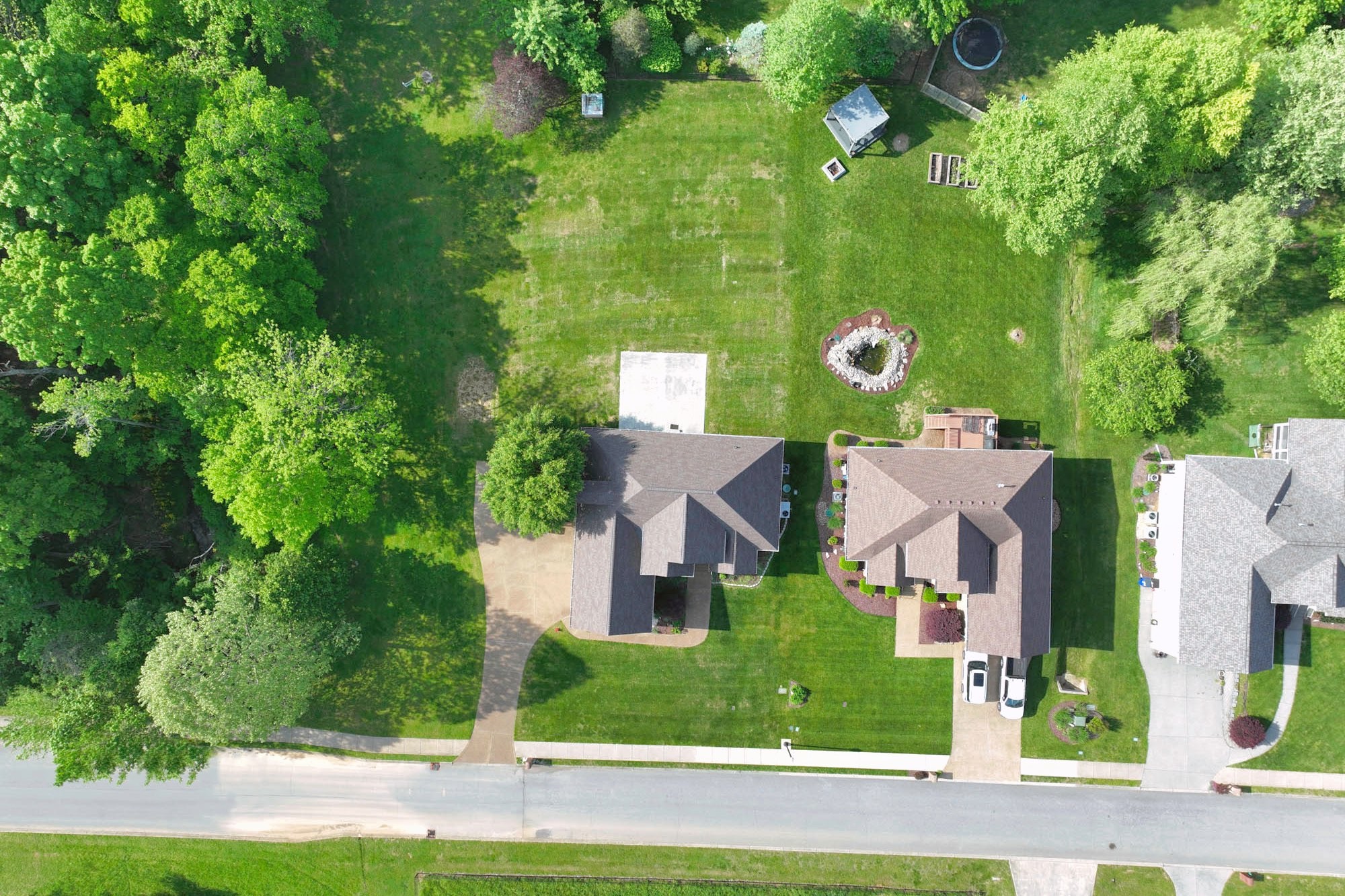 218 Thoroughbred Way