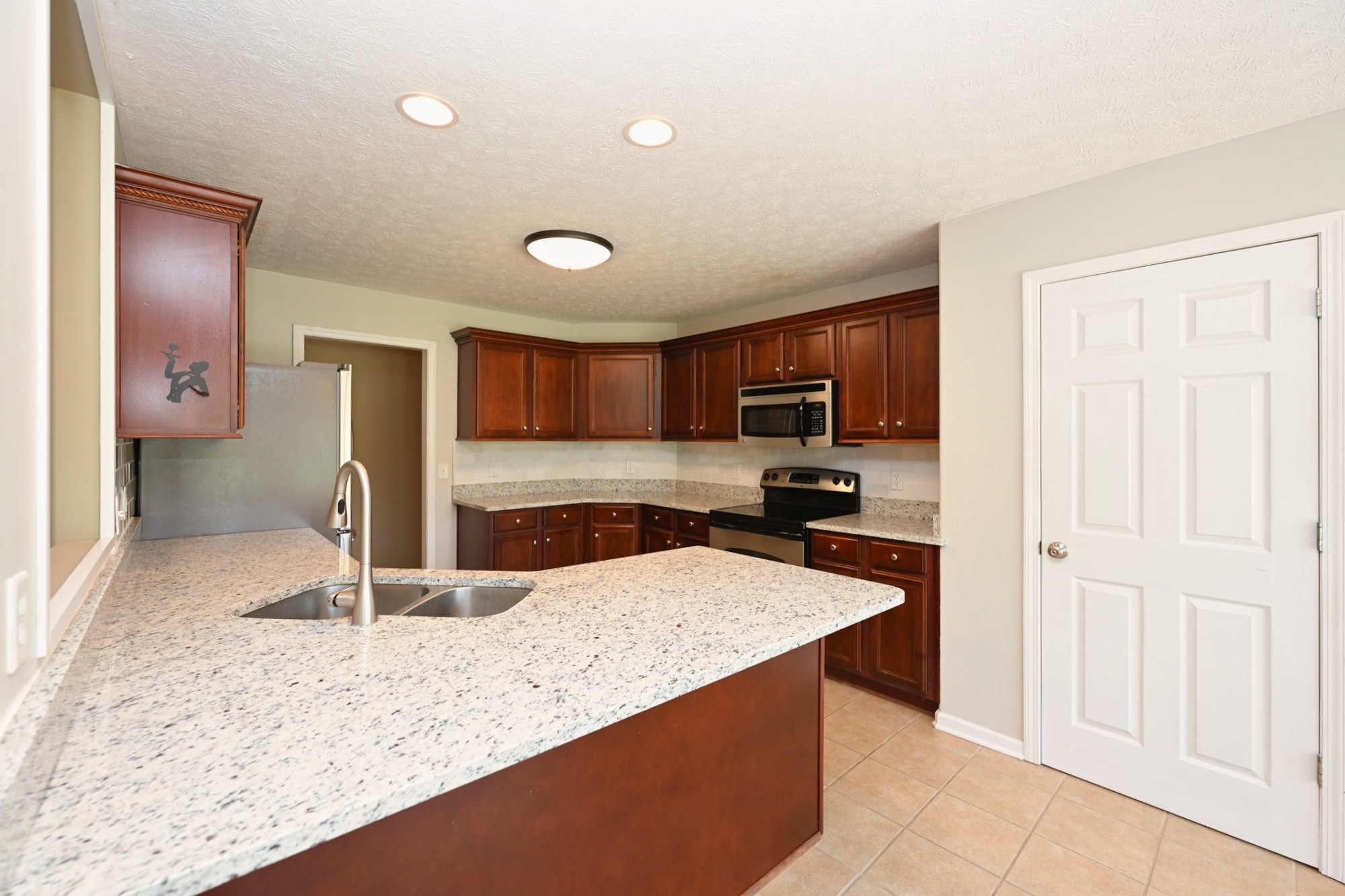 218 Thoroughbred Way