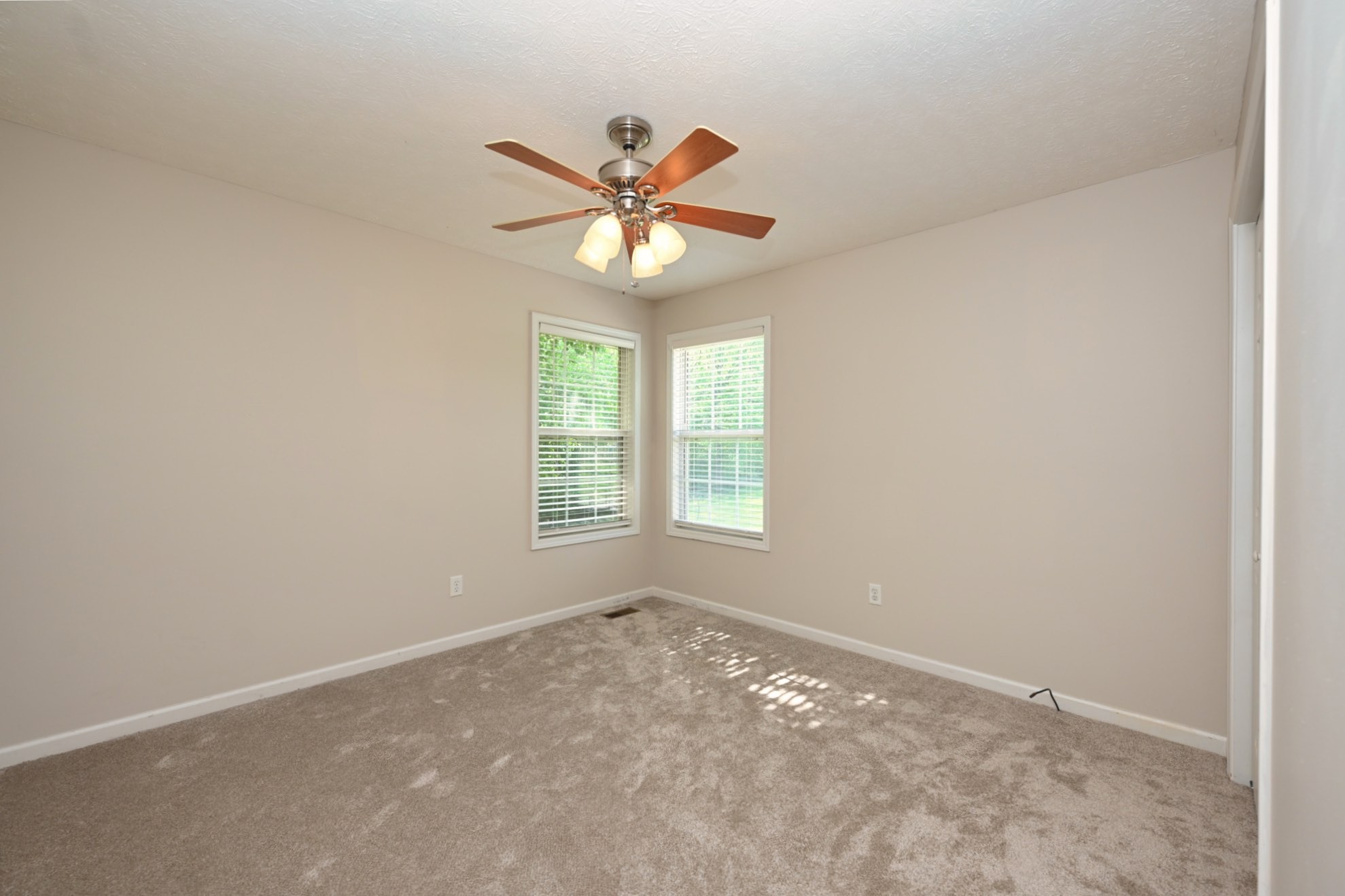 218 Thoroughbred Way